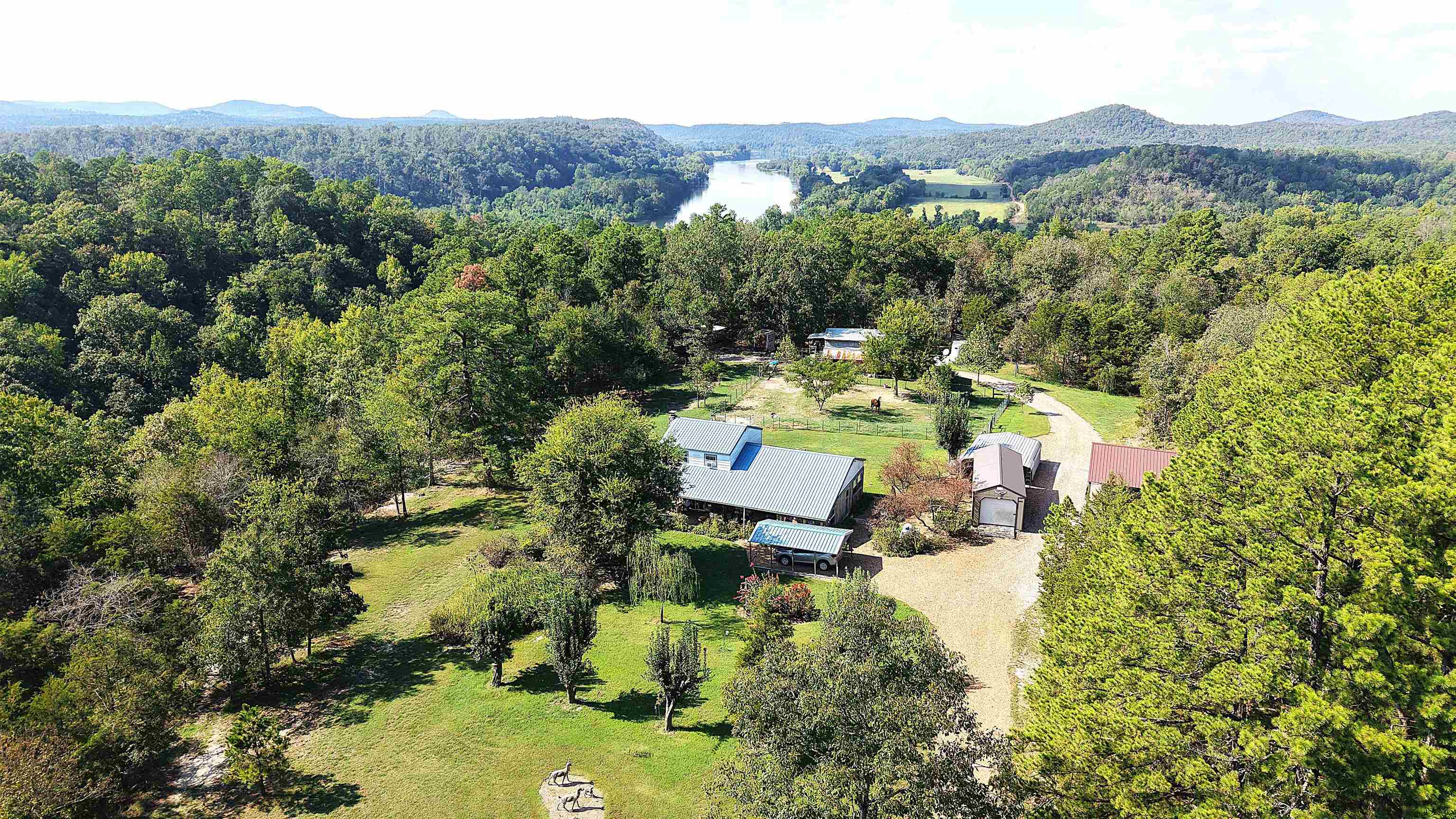 1172 S Boswell Road Property Photo 1