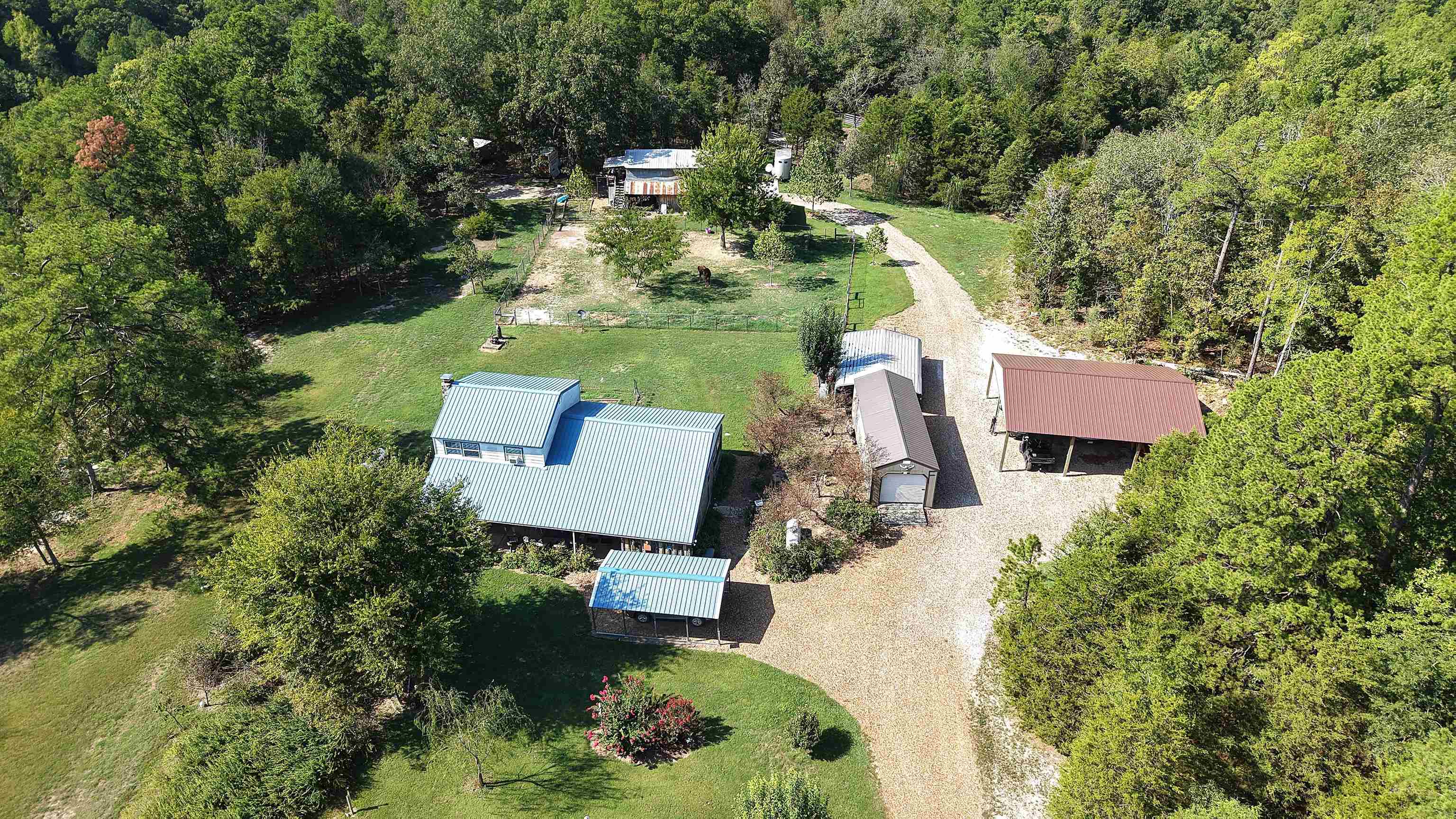 1172 S Boswell Road Property Photo 2