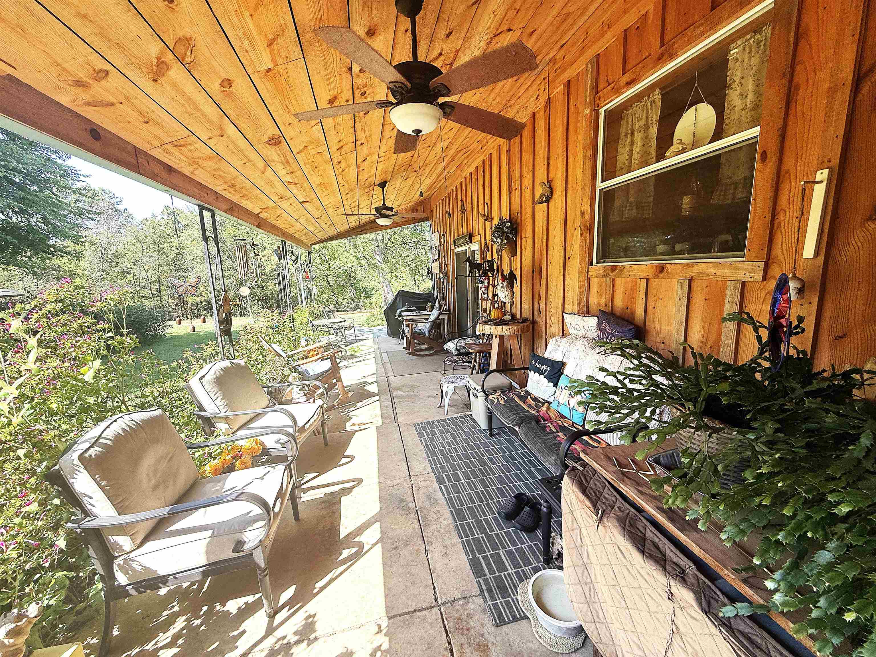 1172 S Boswell Road Property Photo 6