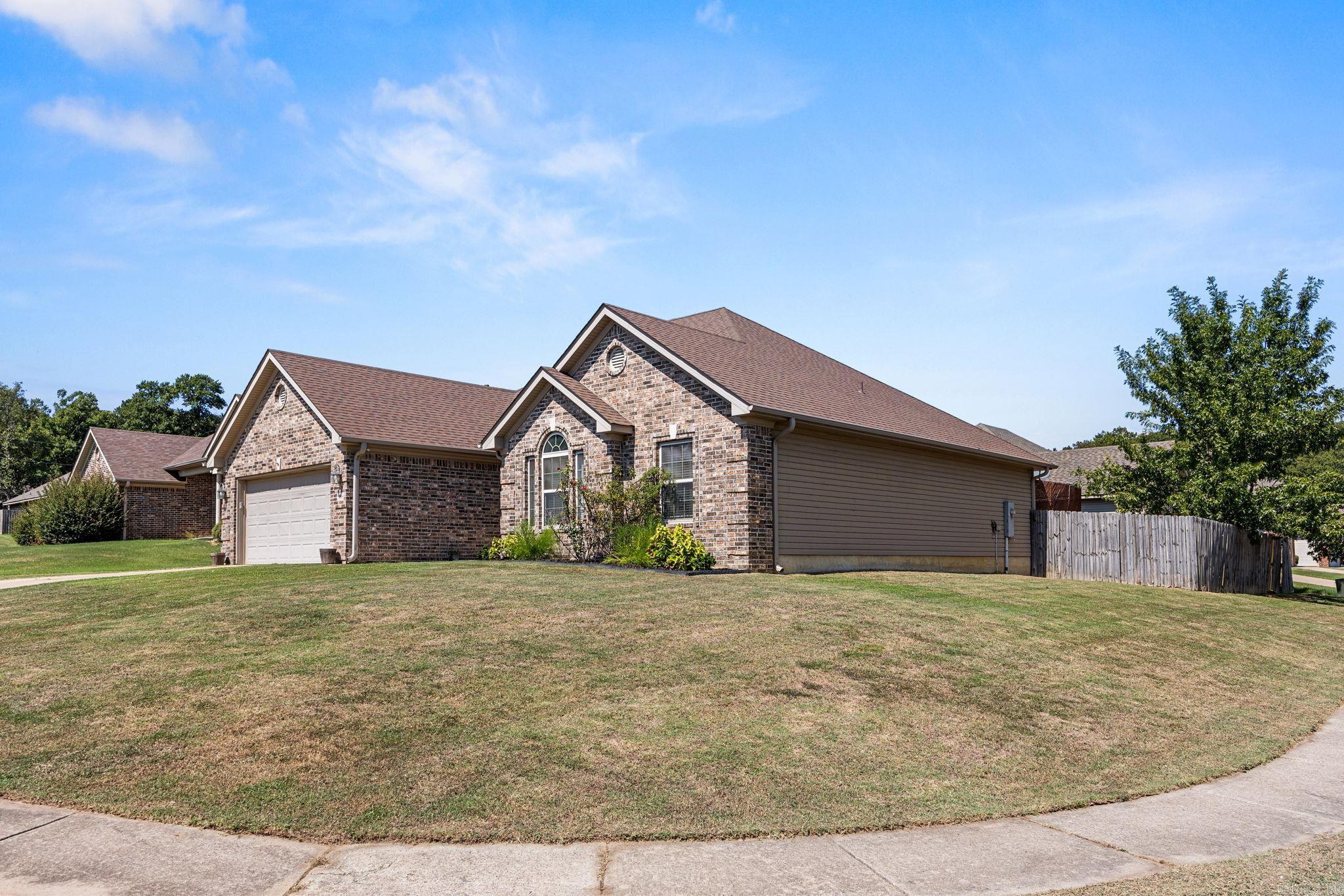 3018 Denise Drive Property Photo 4