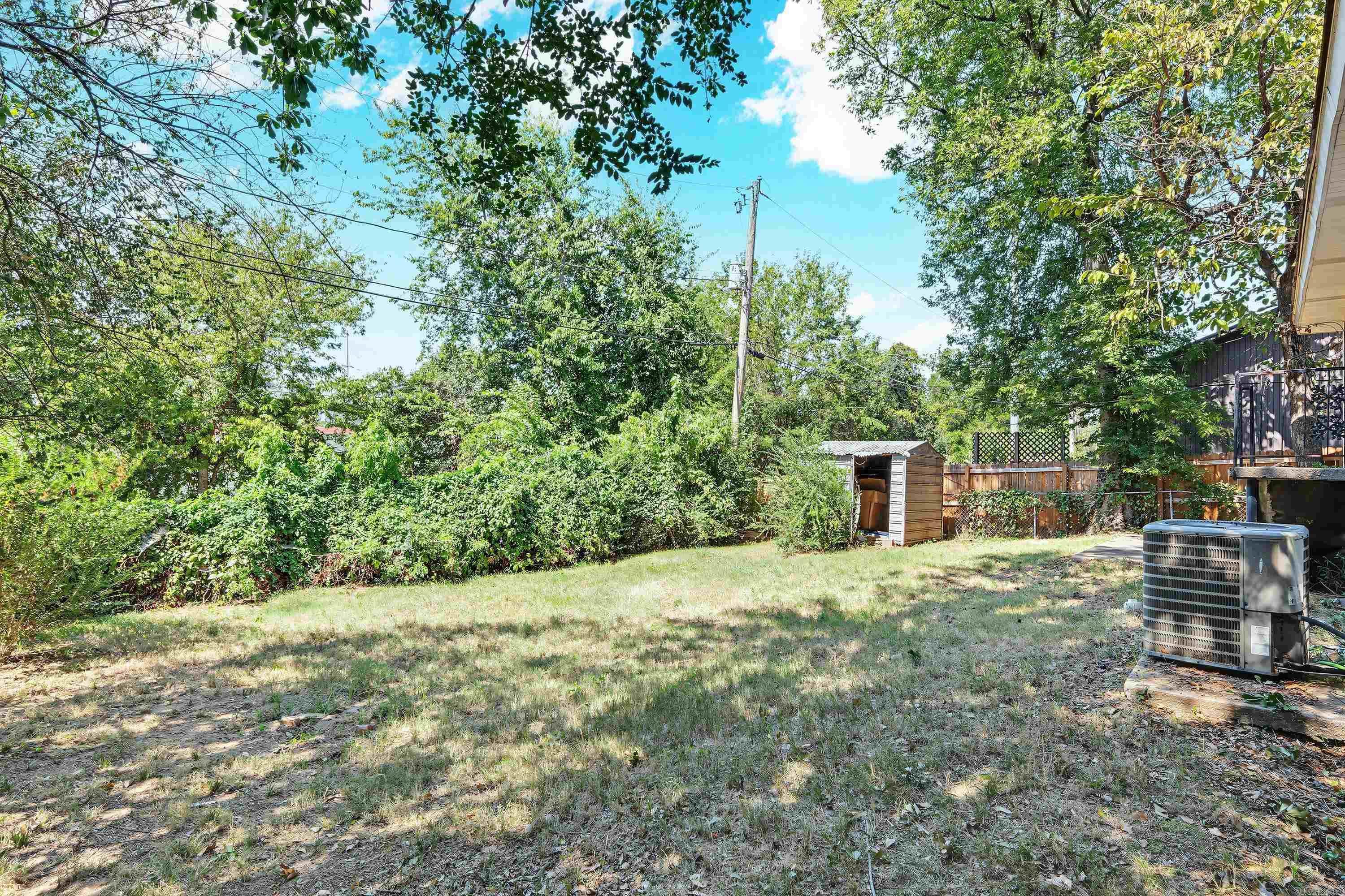 2011 Broken Arrow Dr. Property Photo 36