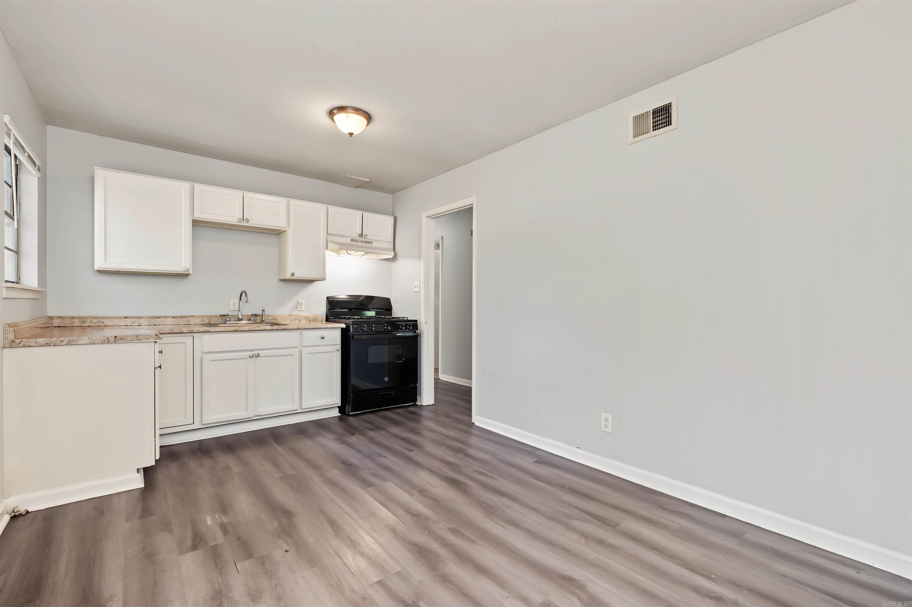 3003 Bermuda Lane Property Photo 11