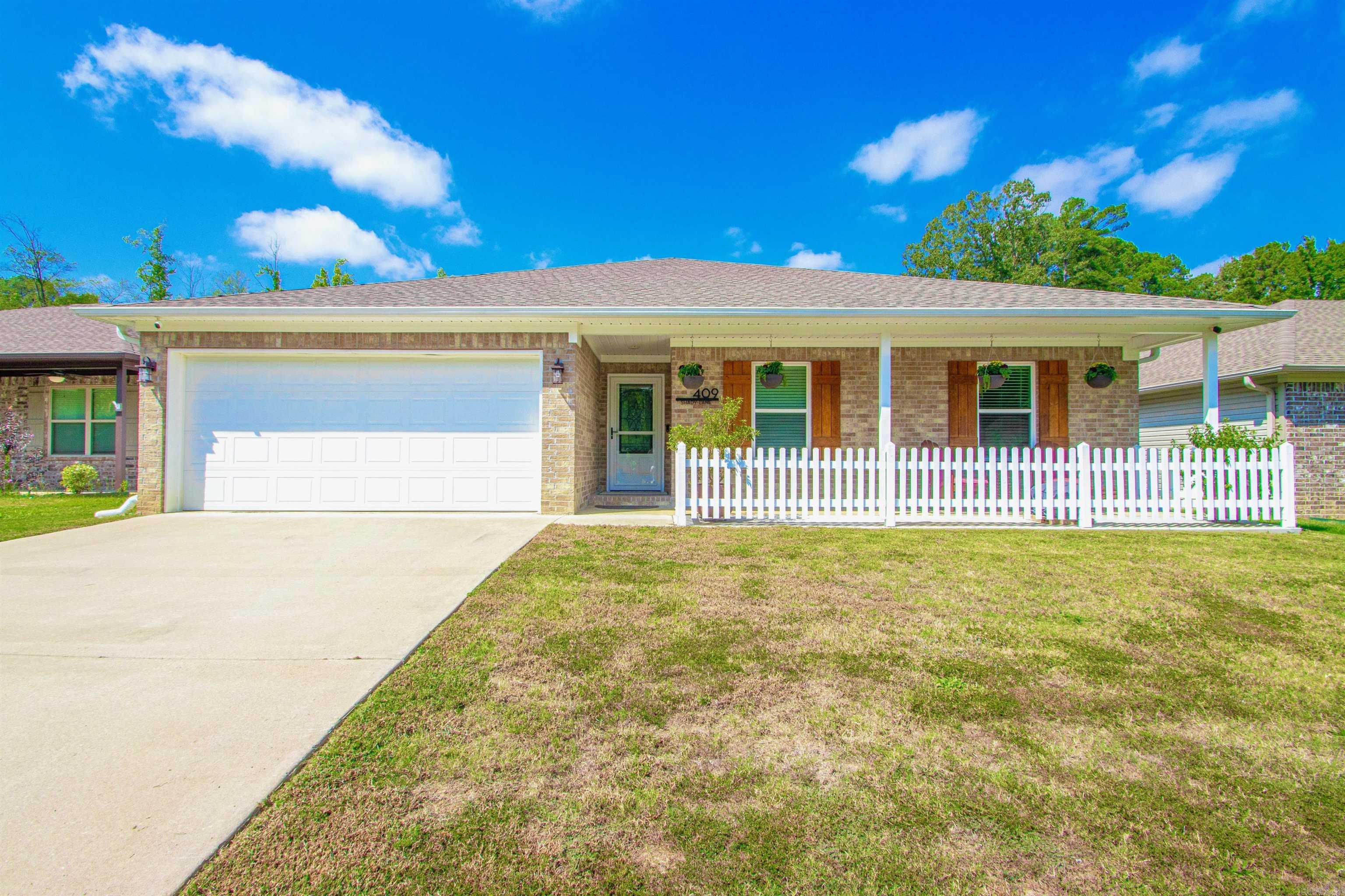409 S Shady Lane Property Photo 1