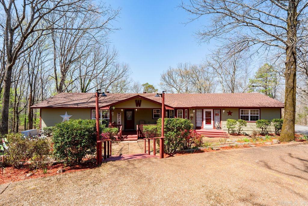 174 Woodlawn Drive Property Photo 1
