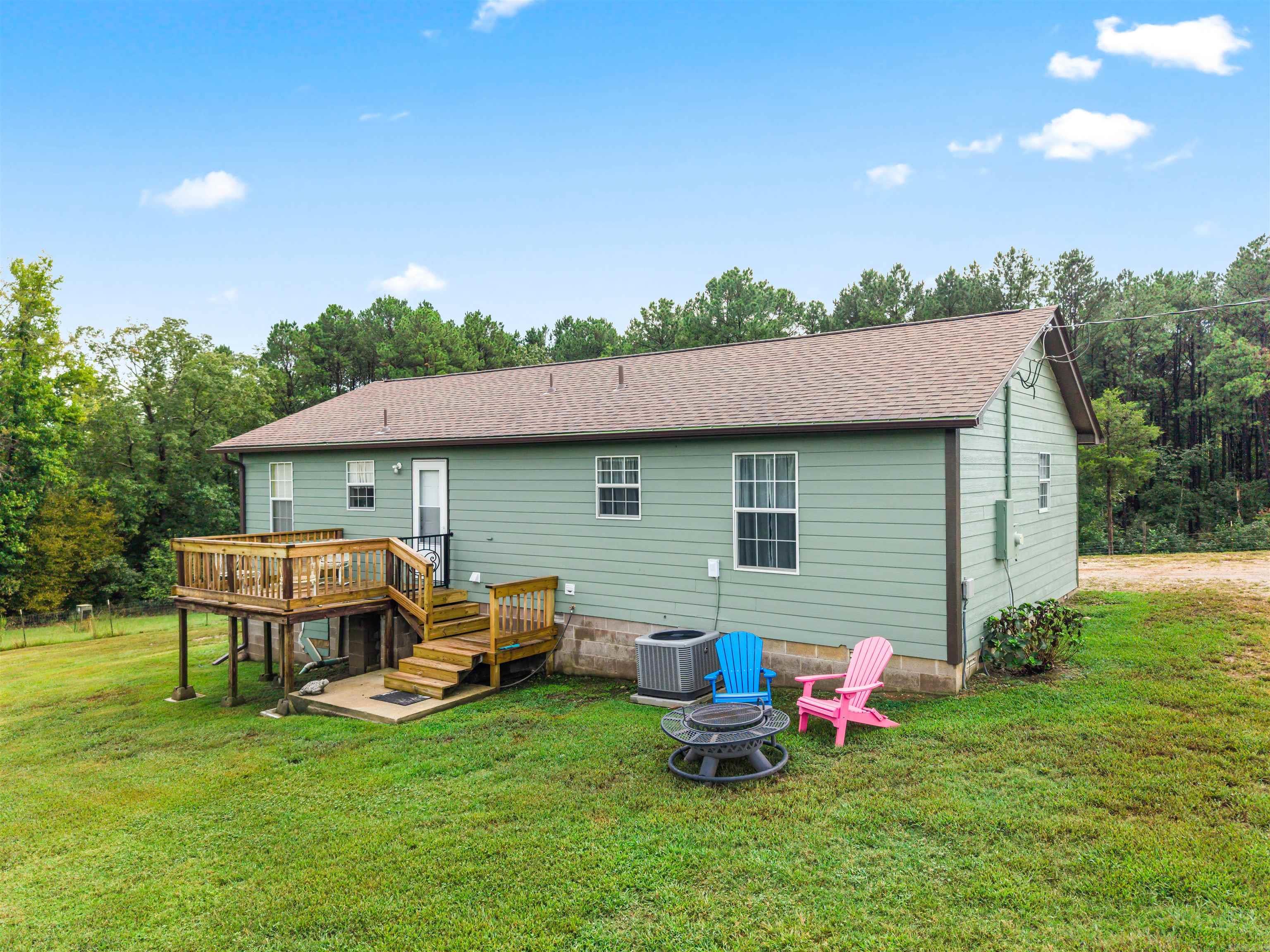 6084 Ziegler Property Photo 5