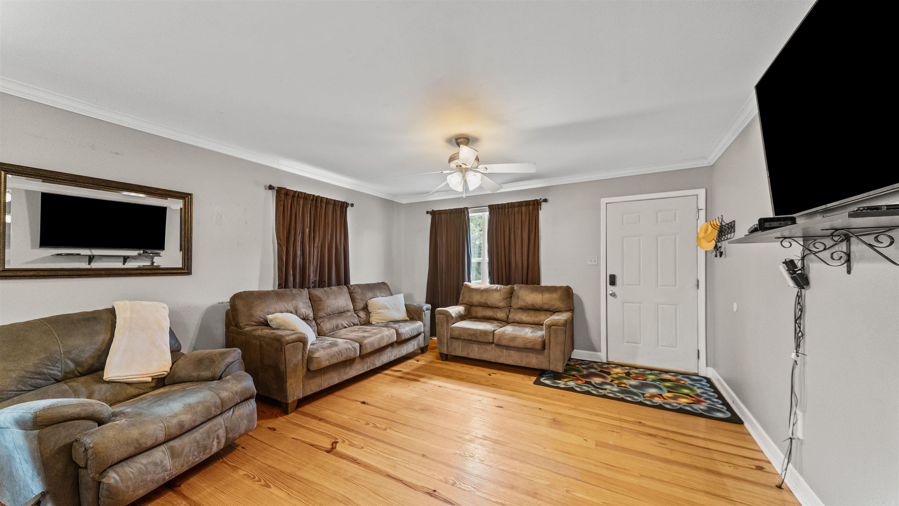 6084 Ziegler Property Photo 9