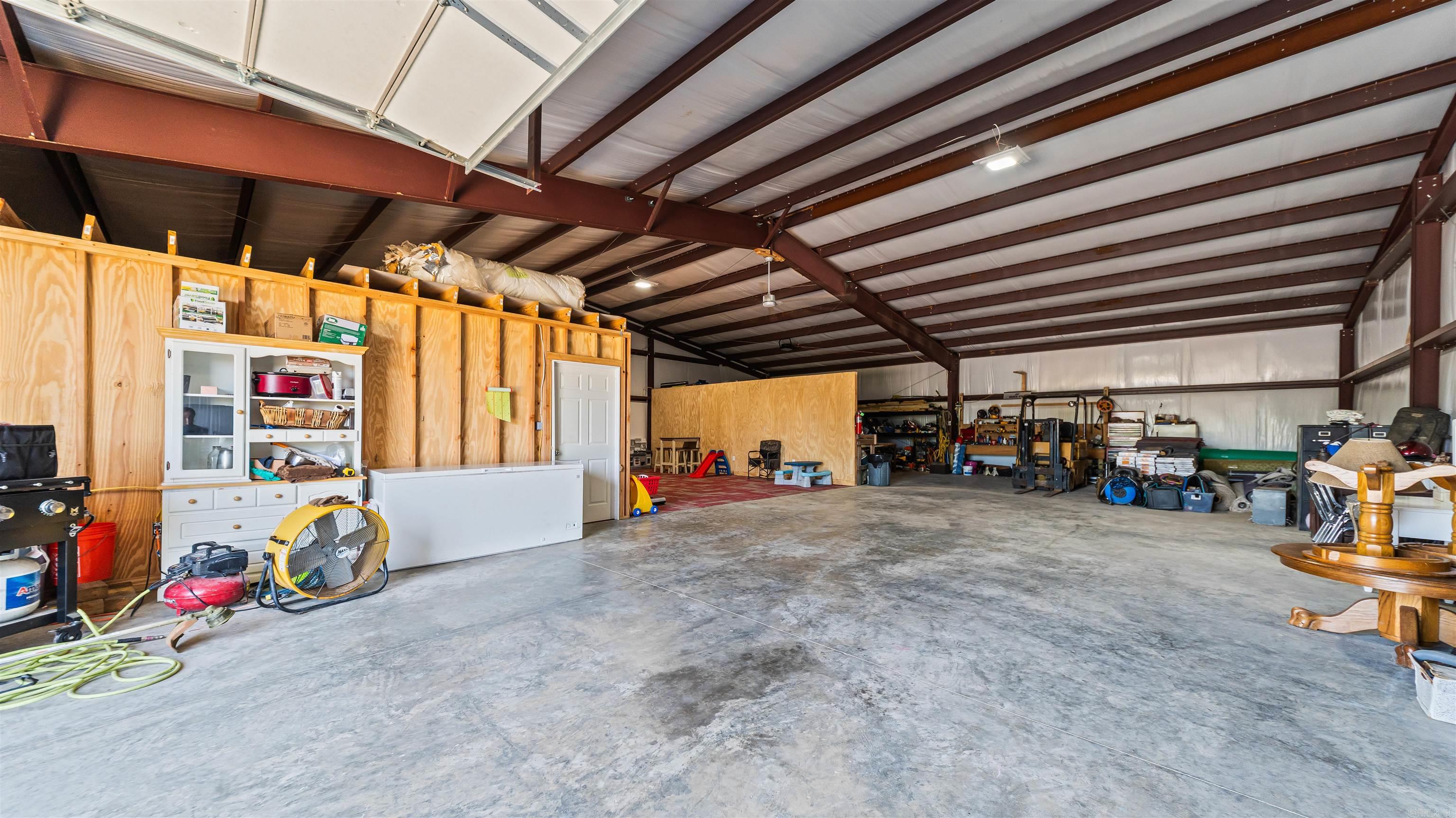 6084 Ziegler Property Photo 25