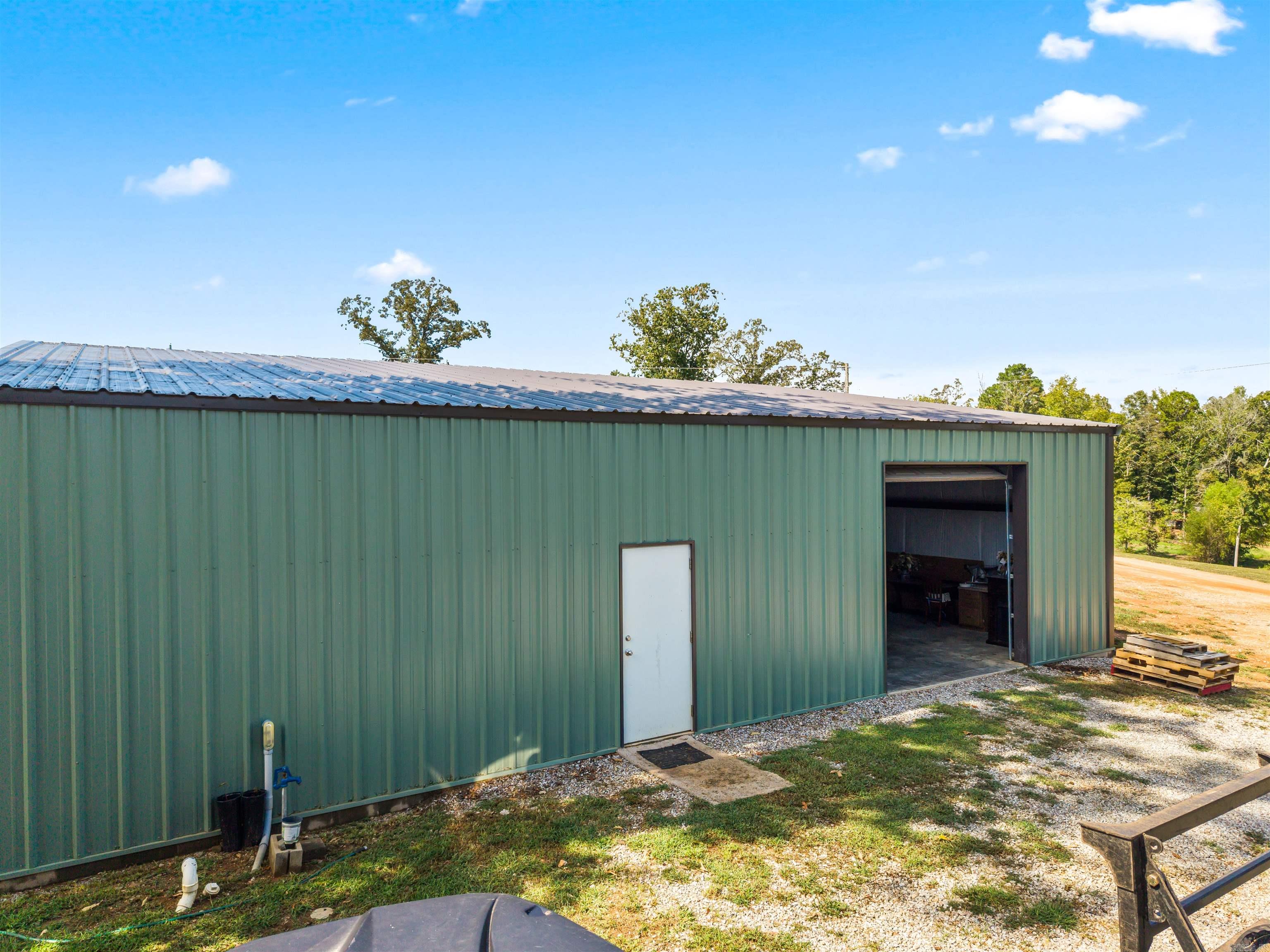 6084 Ziegler Property Photo 40