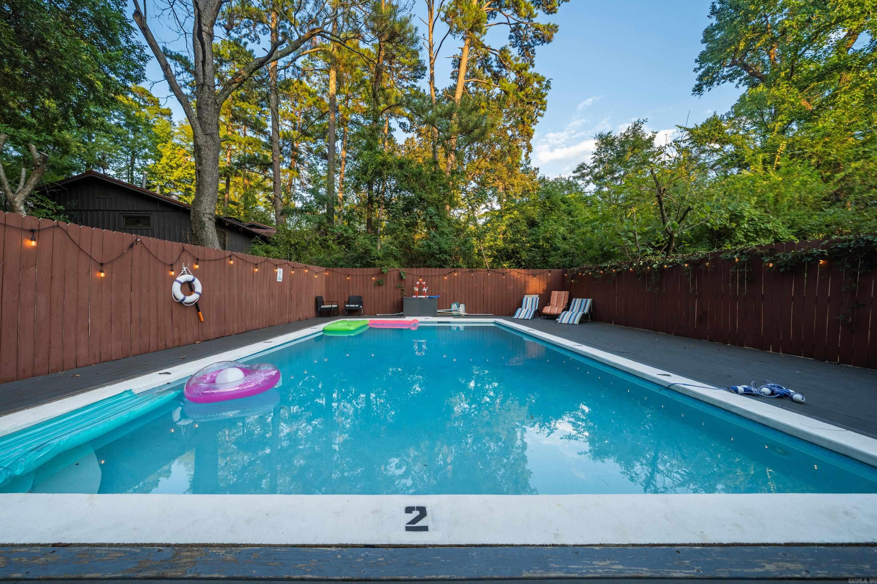 1003 Prospect Property Photo 8