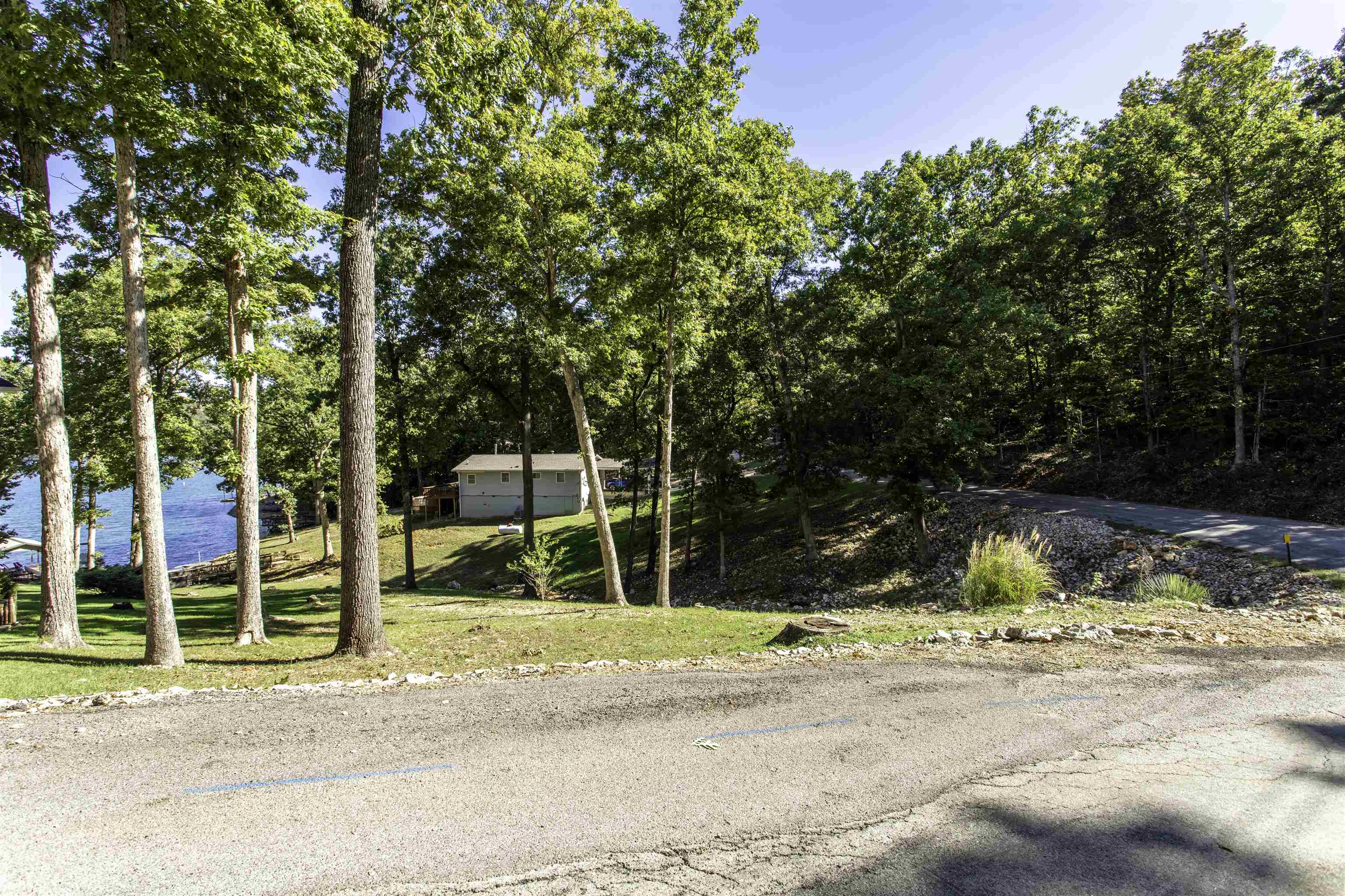 16 Wyandotte Drive Property Photo 9