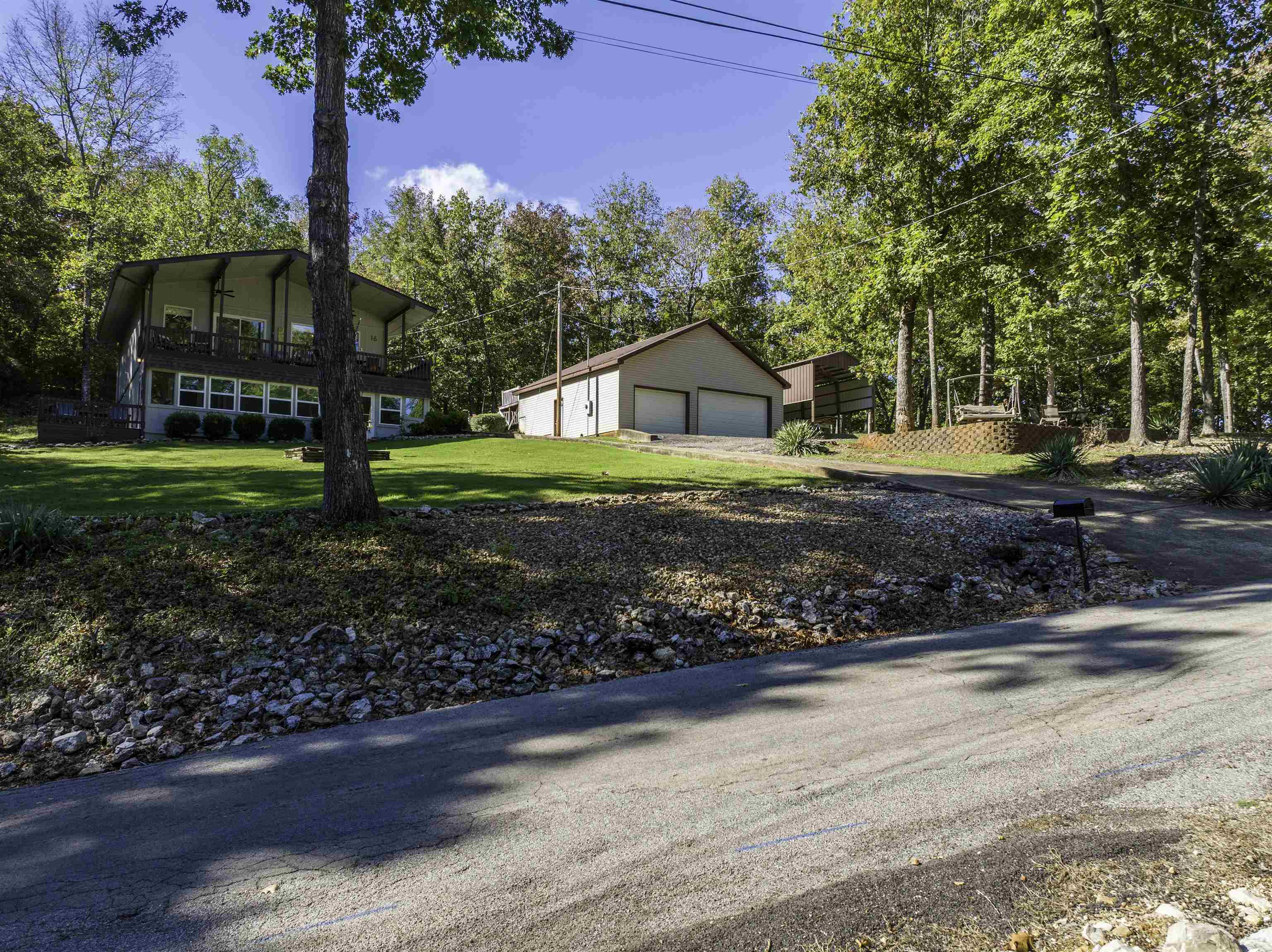 16 Wyandotte Drive Property Photo 11