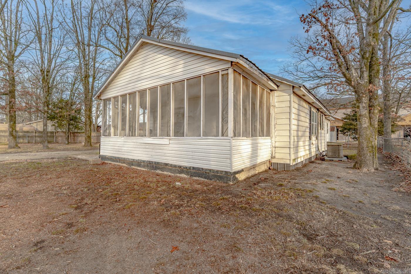 4812 Morton Property Photo 3