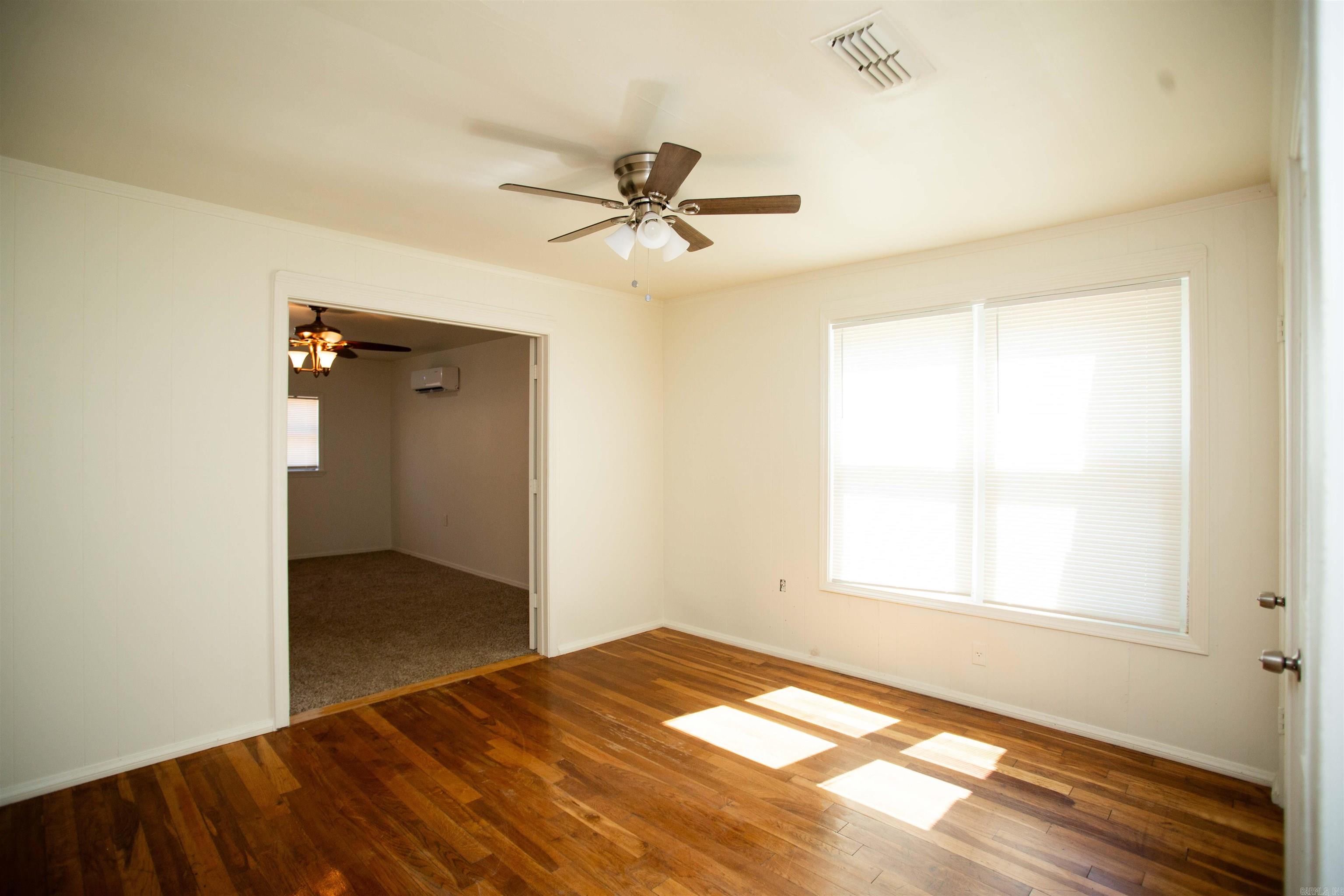2521 S Maple Street Property Photo 12