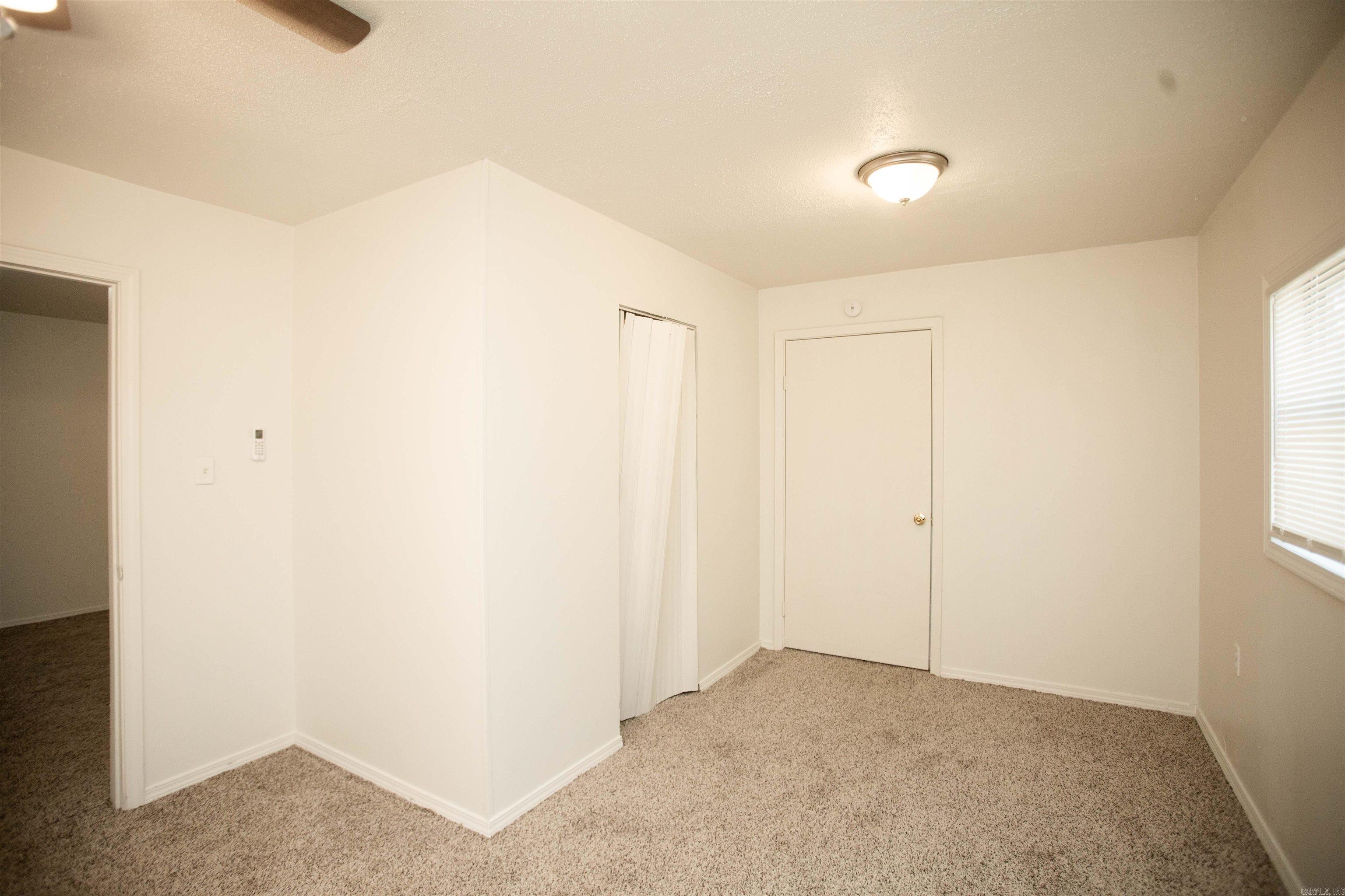 2521 S Maple Street Property Photo 19