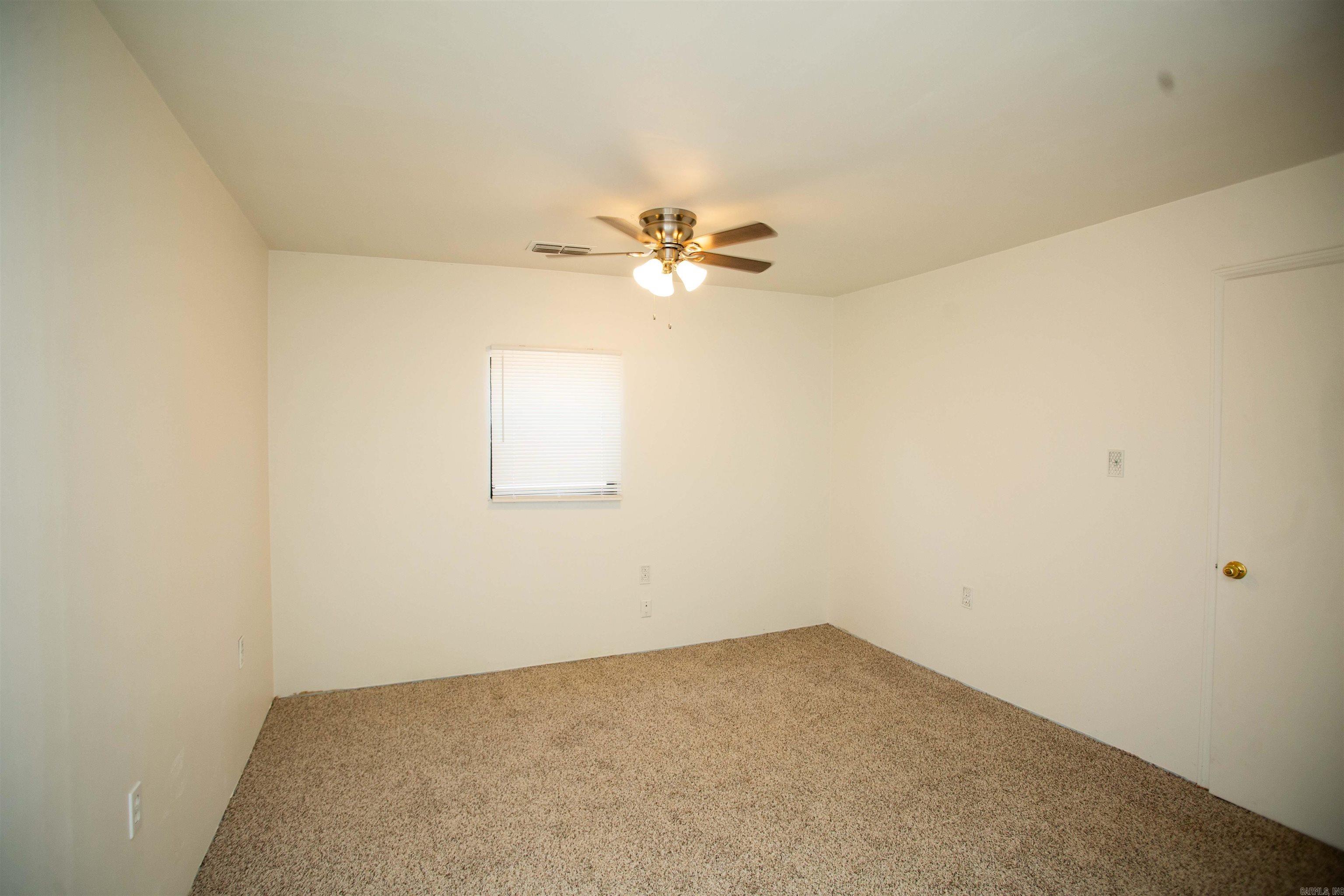 2521 S Maple Street Property Photo 26