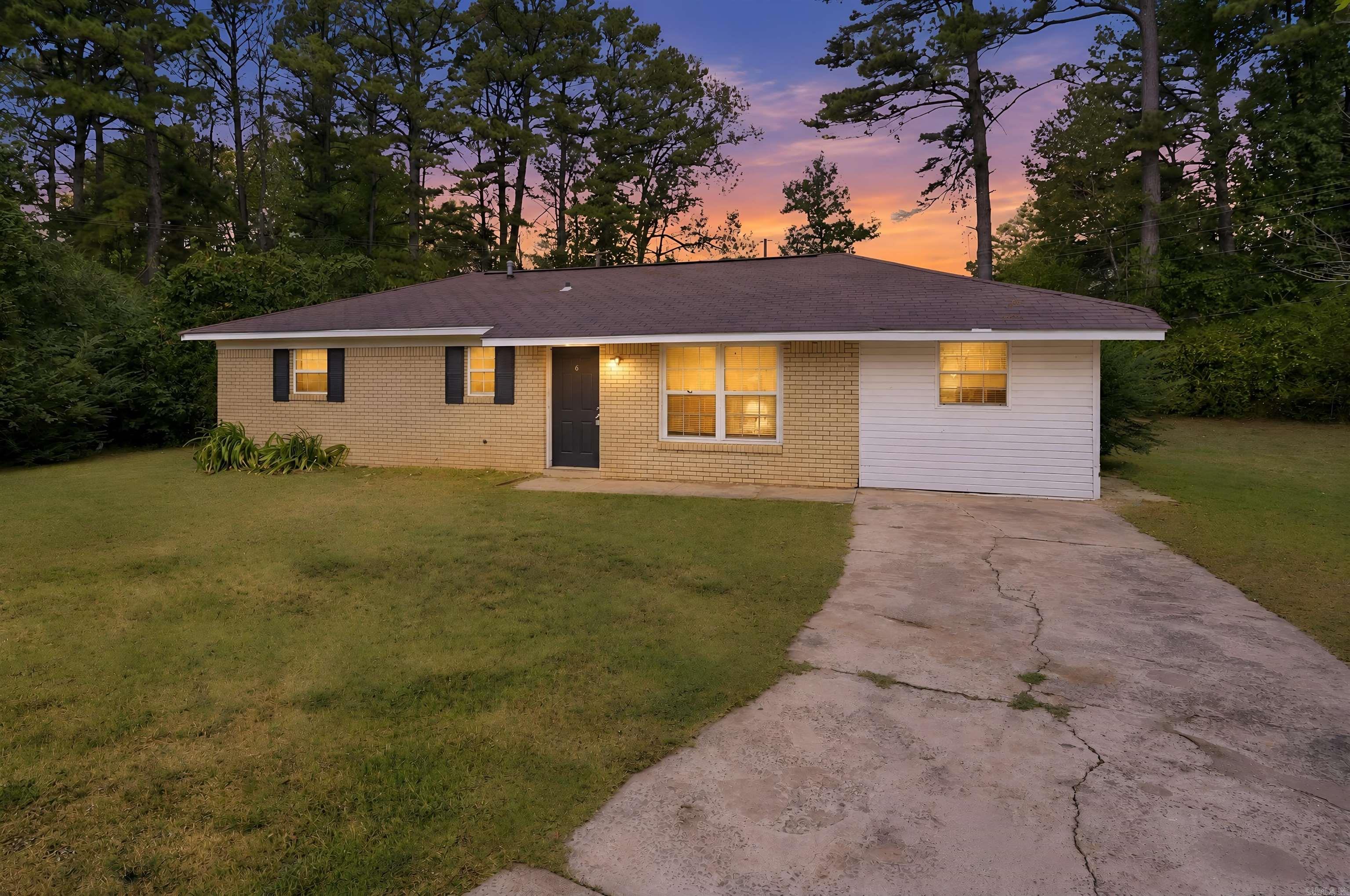 6 Betty Jean Circle Property Photo 1