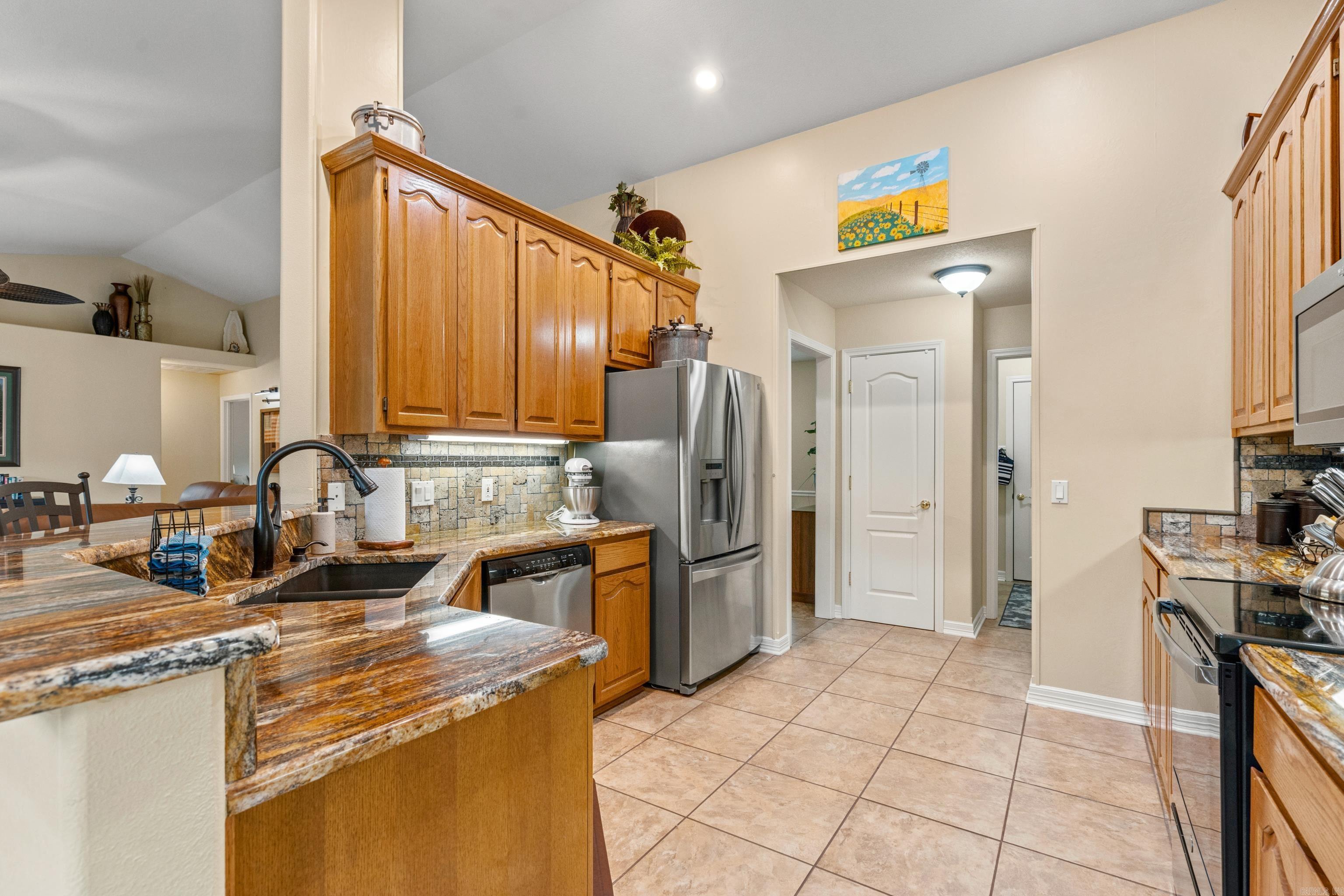 20 Hendaye Way Property Photo 14
