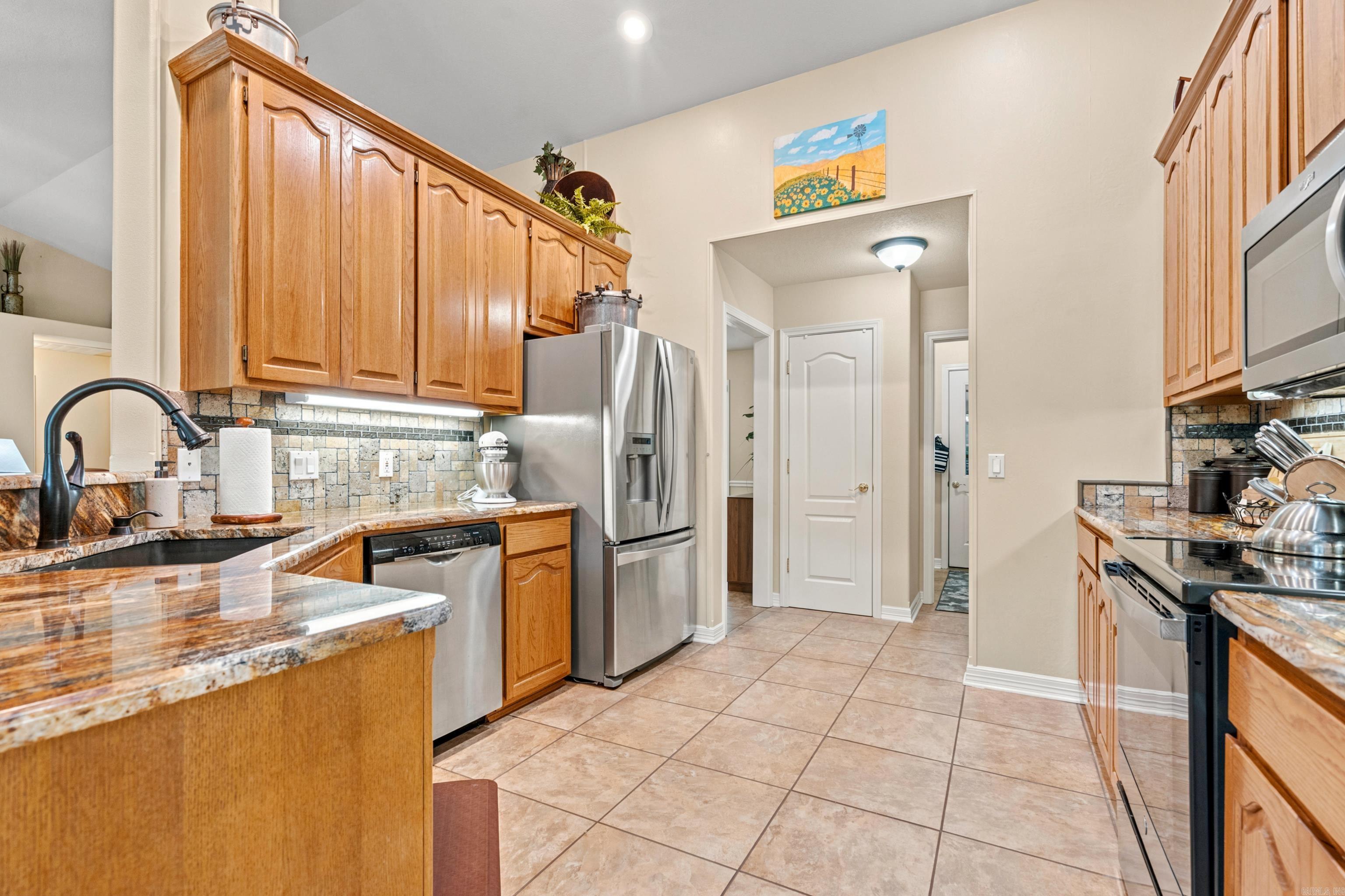 20 Hendaye Way Property Photo 17