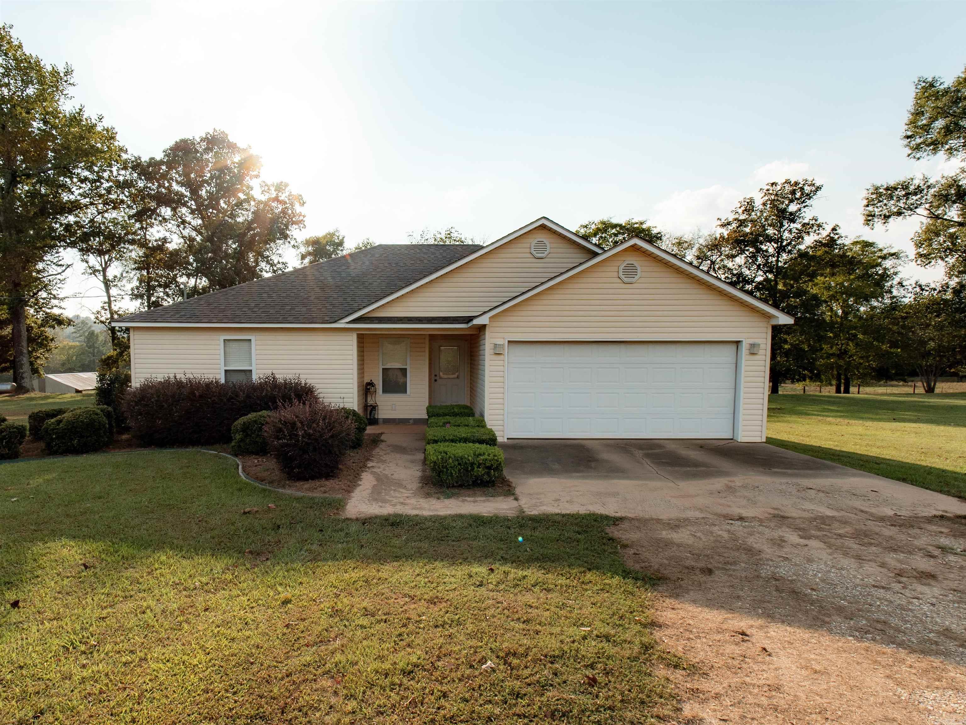 180 Abby Loop Property Photo 1