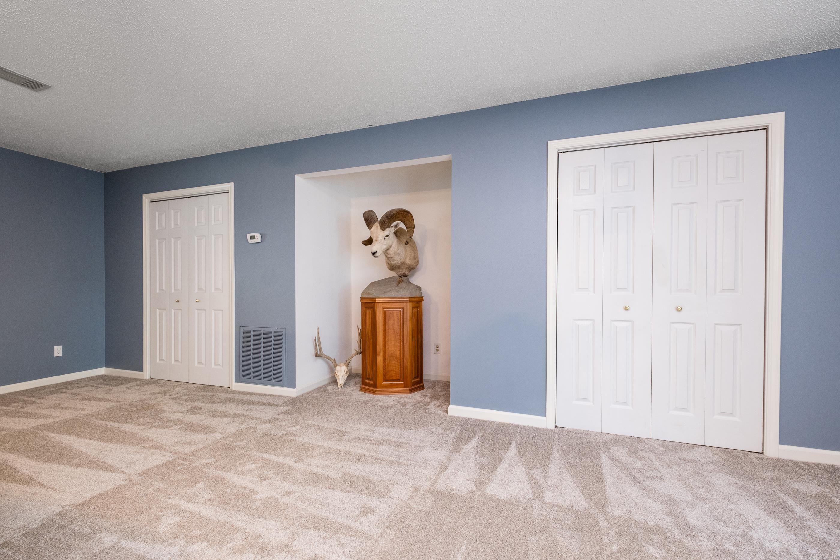 315 Oaklawn Circle Property Photo 18