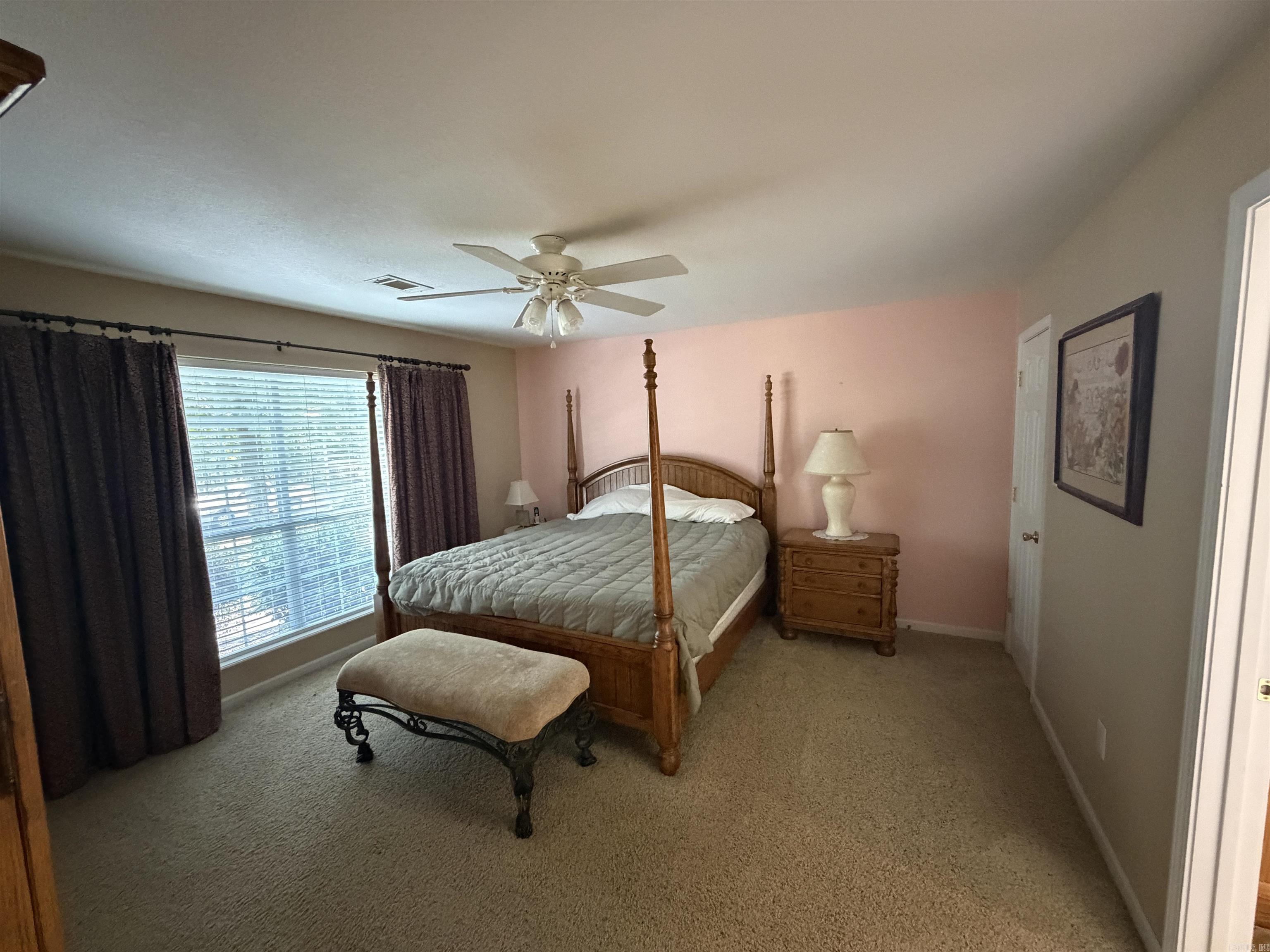 138 Summer Oaks Boulevard Property Photo 14