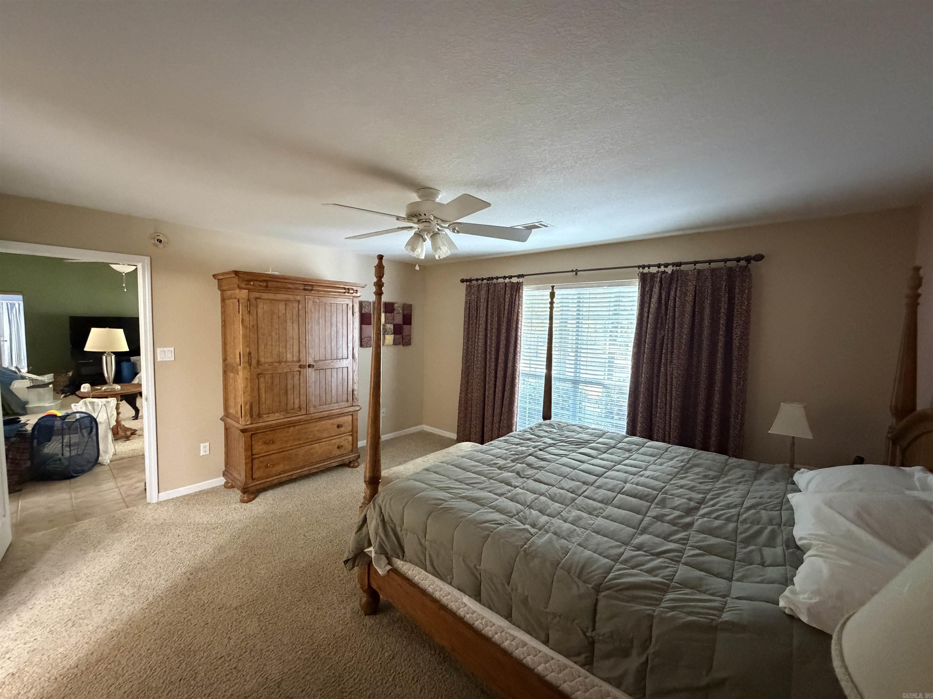 138 Summer Oaks Boulevard Property Photo 17