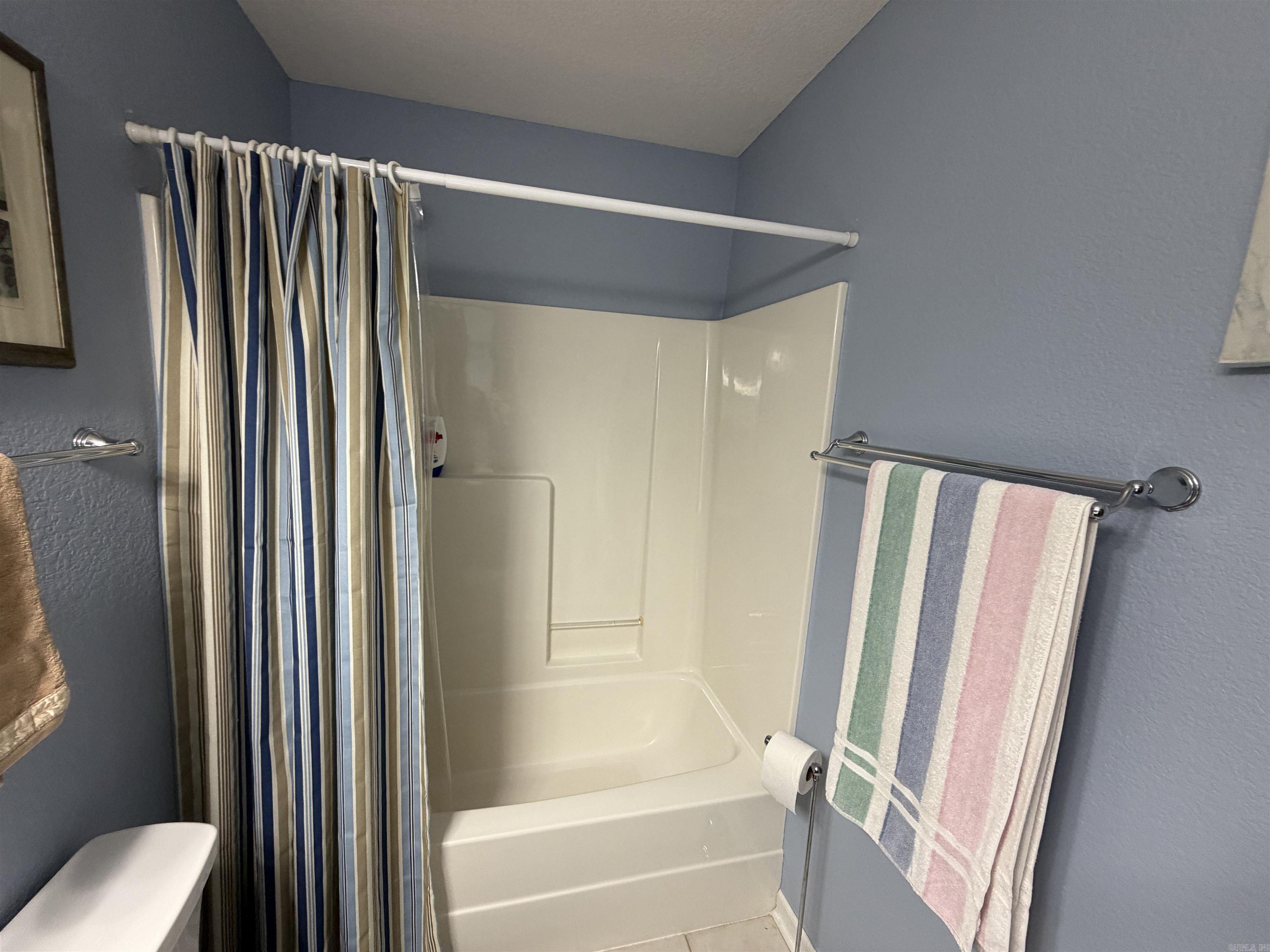 138 Summer Oaks Boulevard Property Photo 31