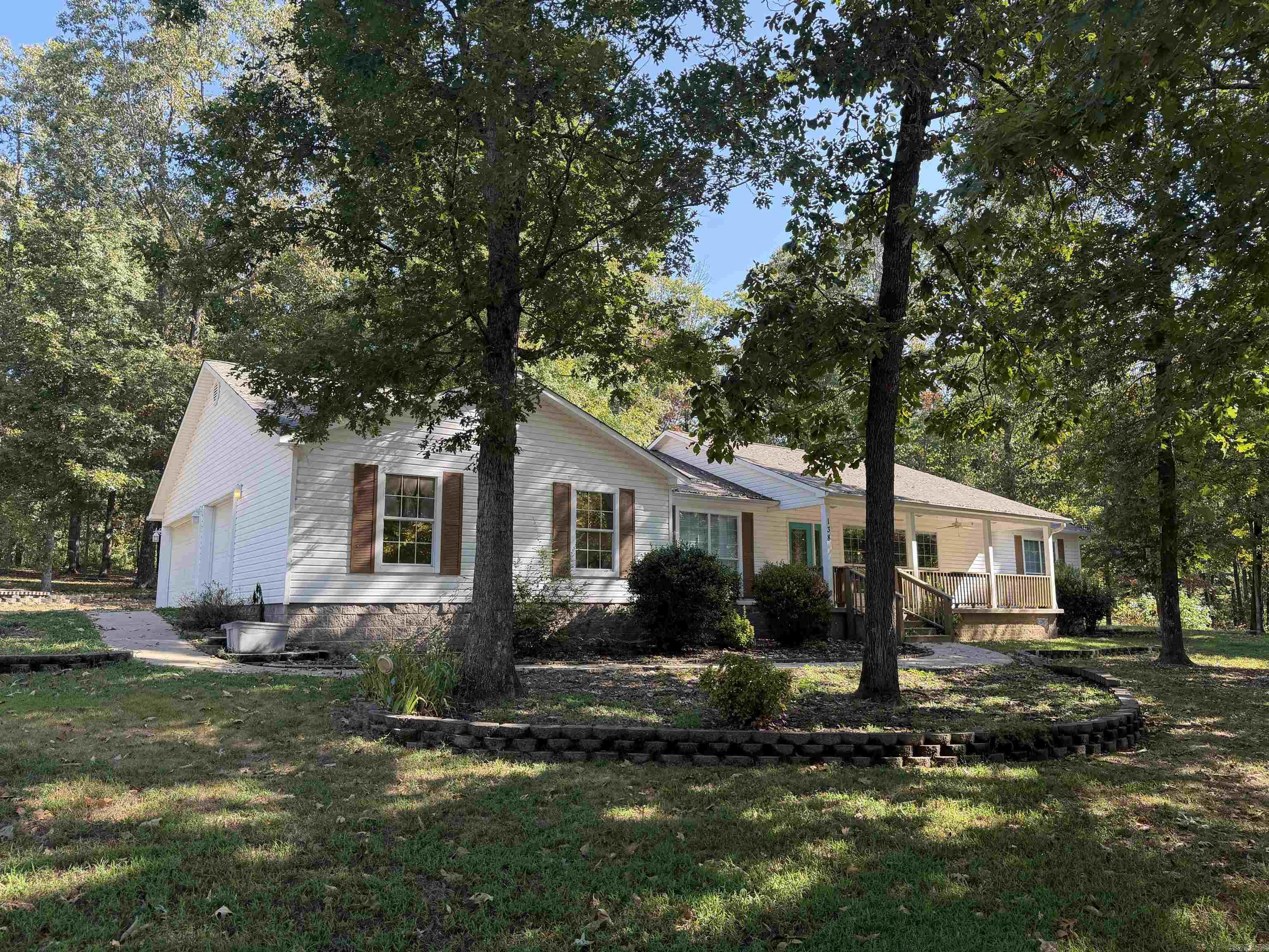 138 Summer Oaks Boulevard Property Photo 43
