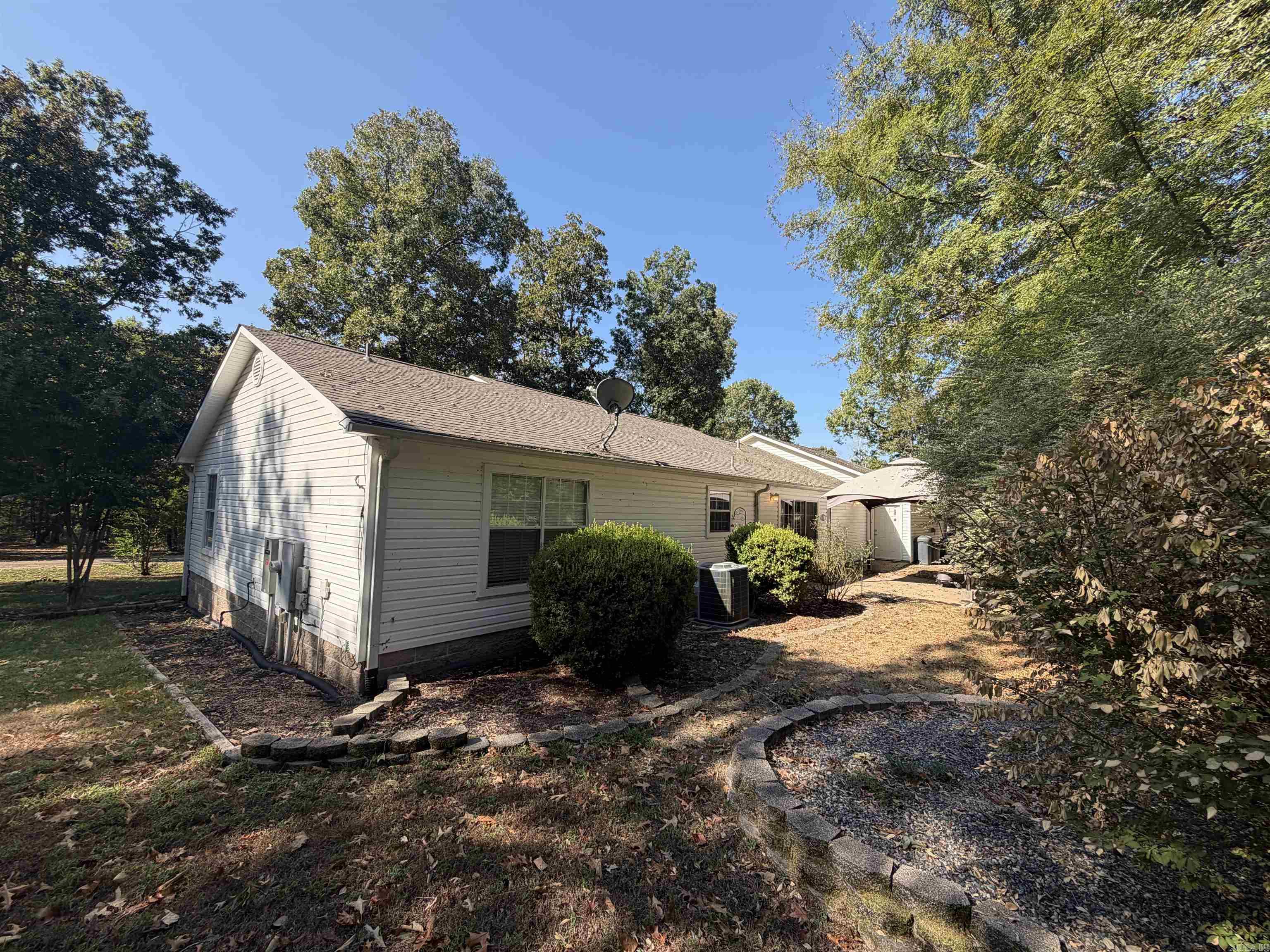 138 Summer Oaks Boulevard Property Photo 44