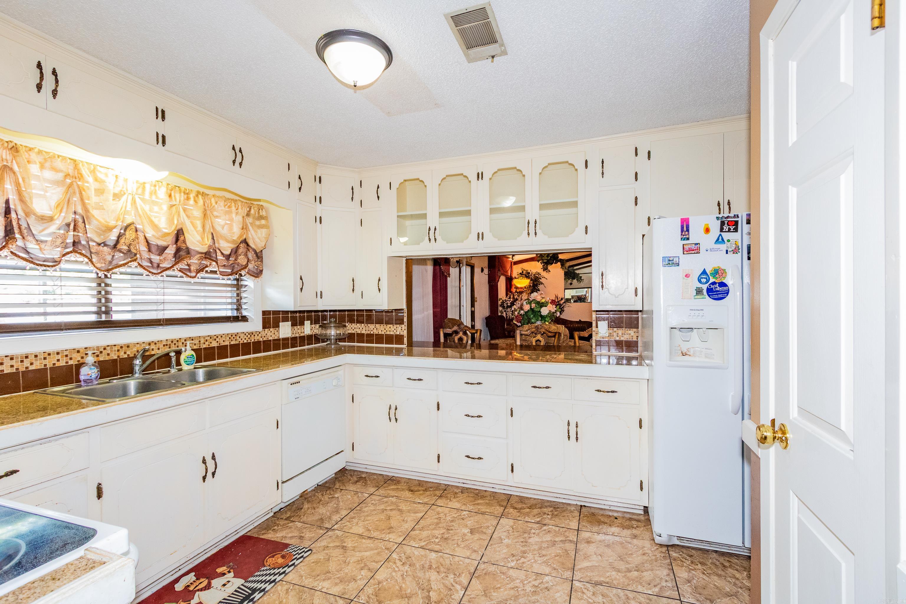 508 Springhill Drive Property Photo 13
