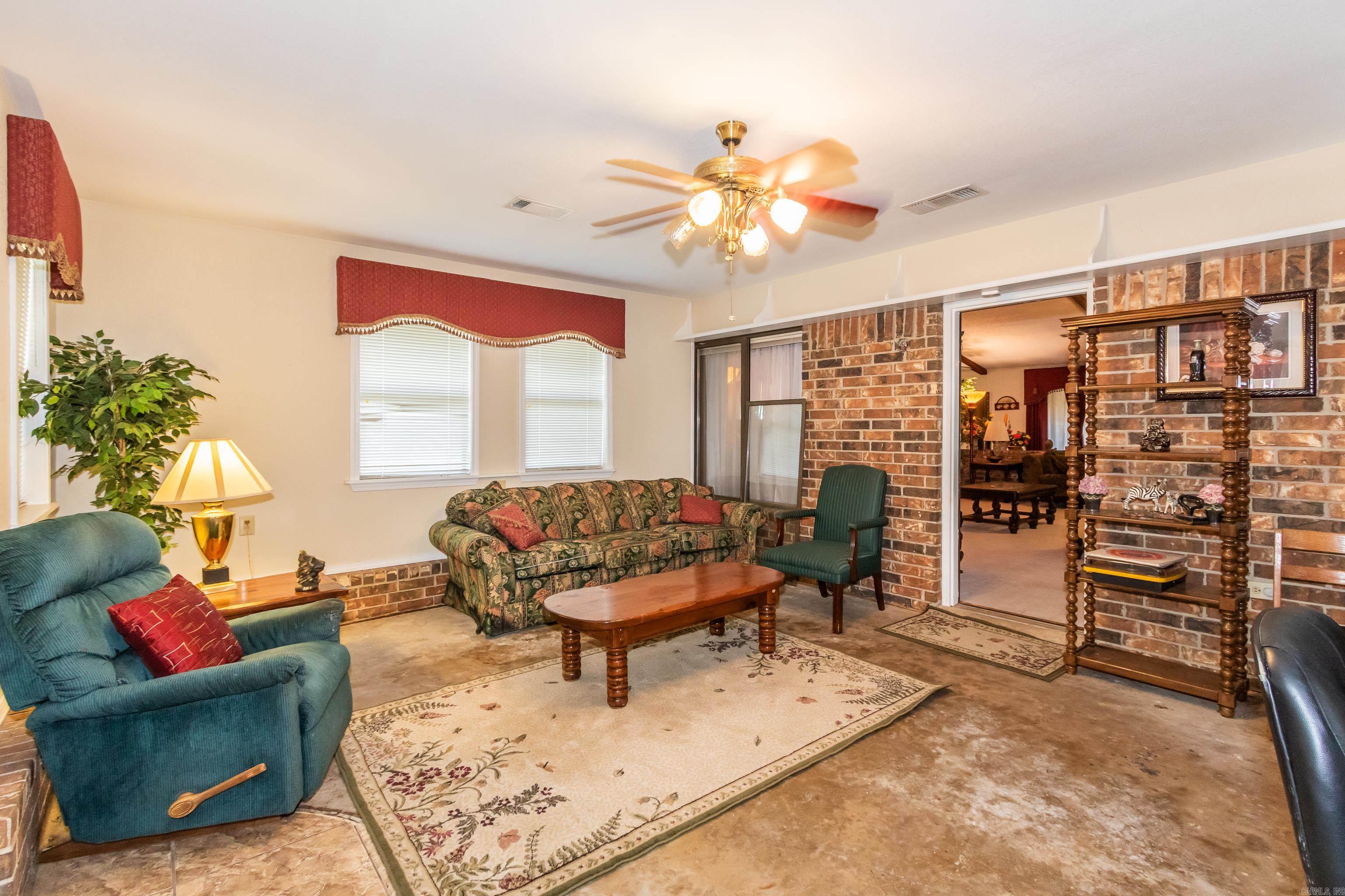 508 Springhill Drive Property Photo 19