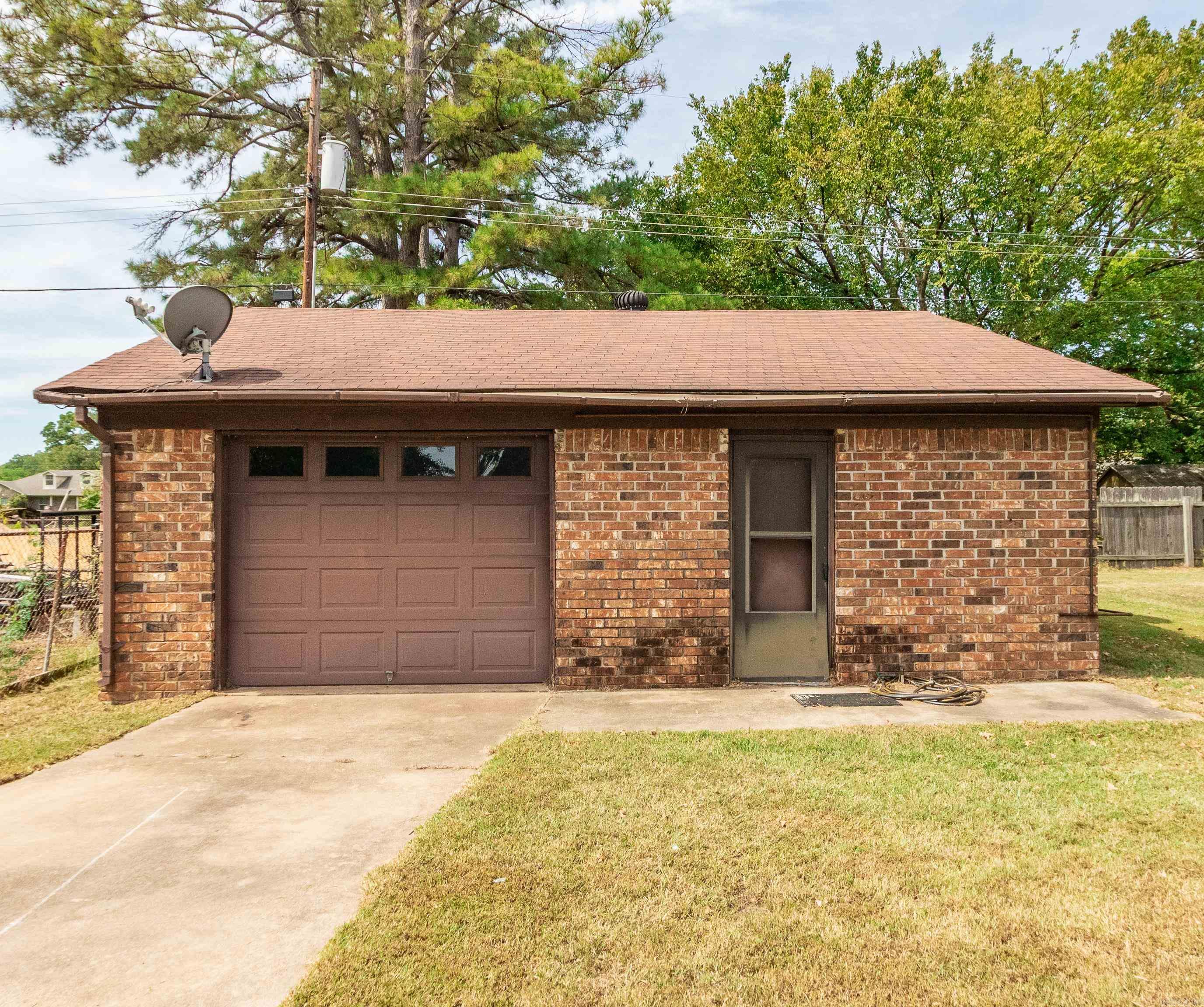 508 Springhill Drive Property Photo 40