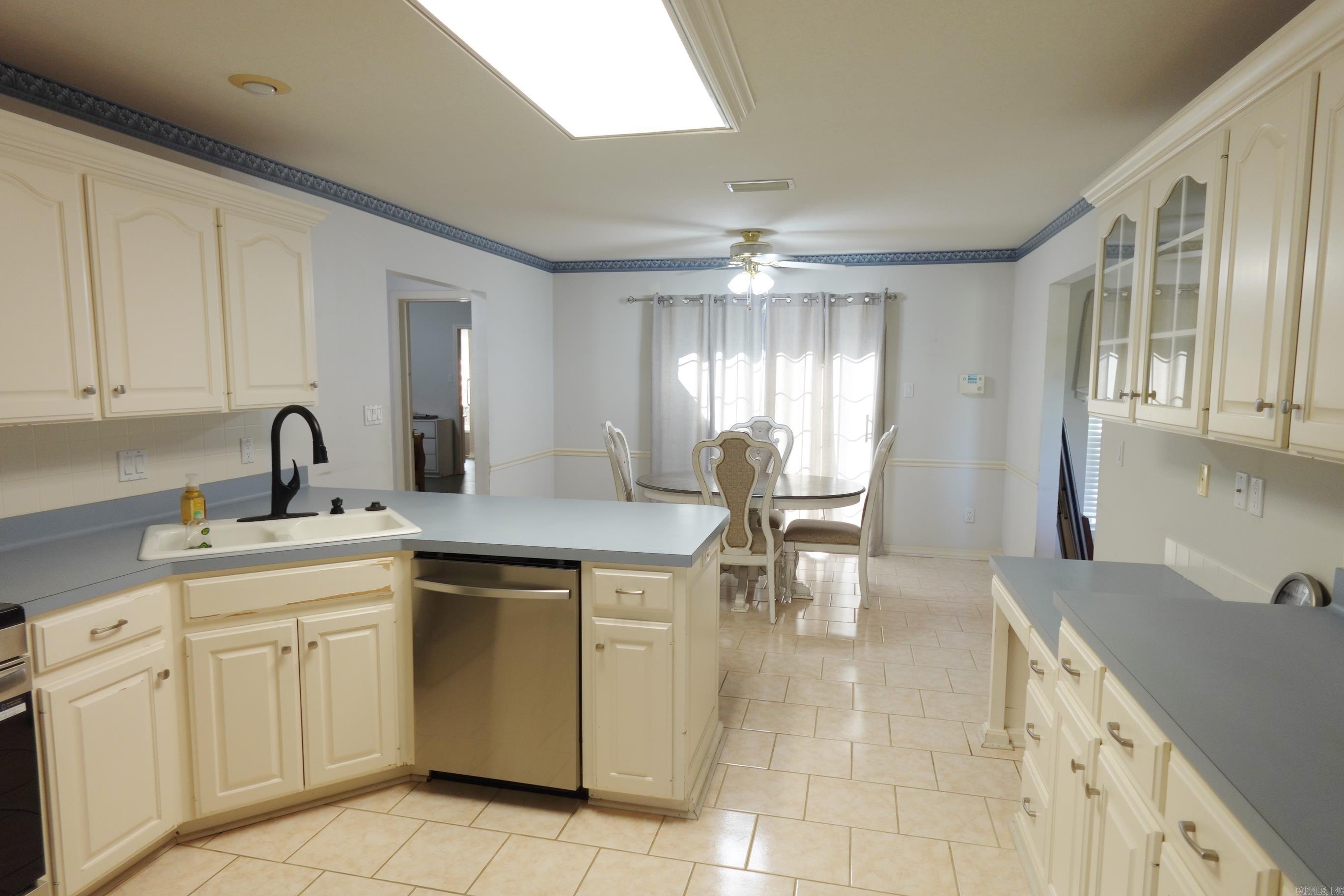 995 Jaci Lane Property Photo 17