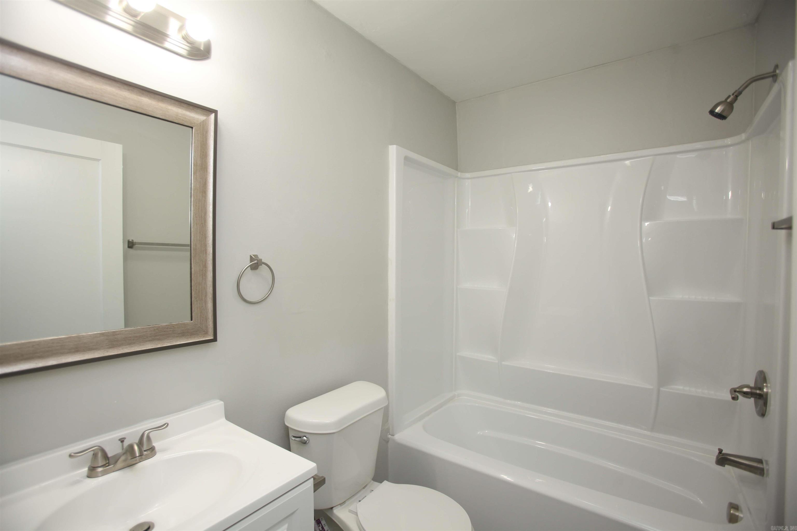 1814 Moss Street B Property Photo 8