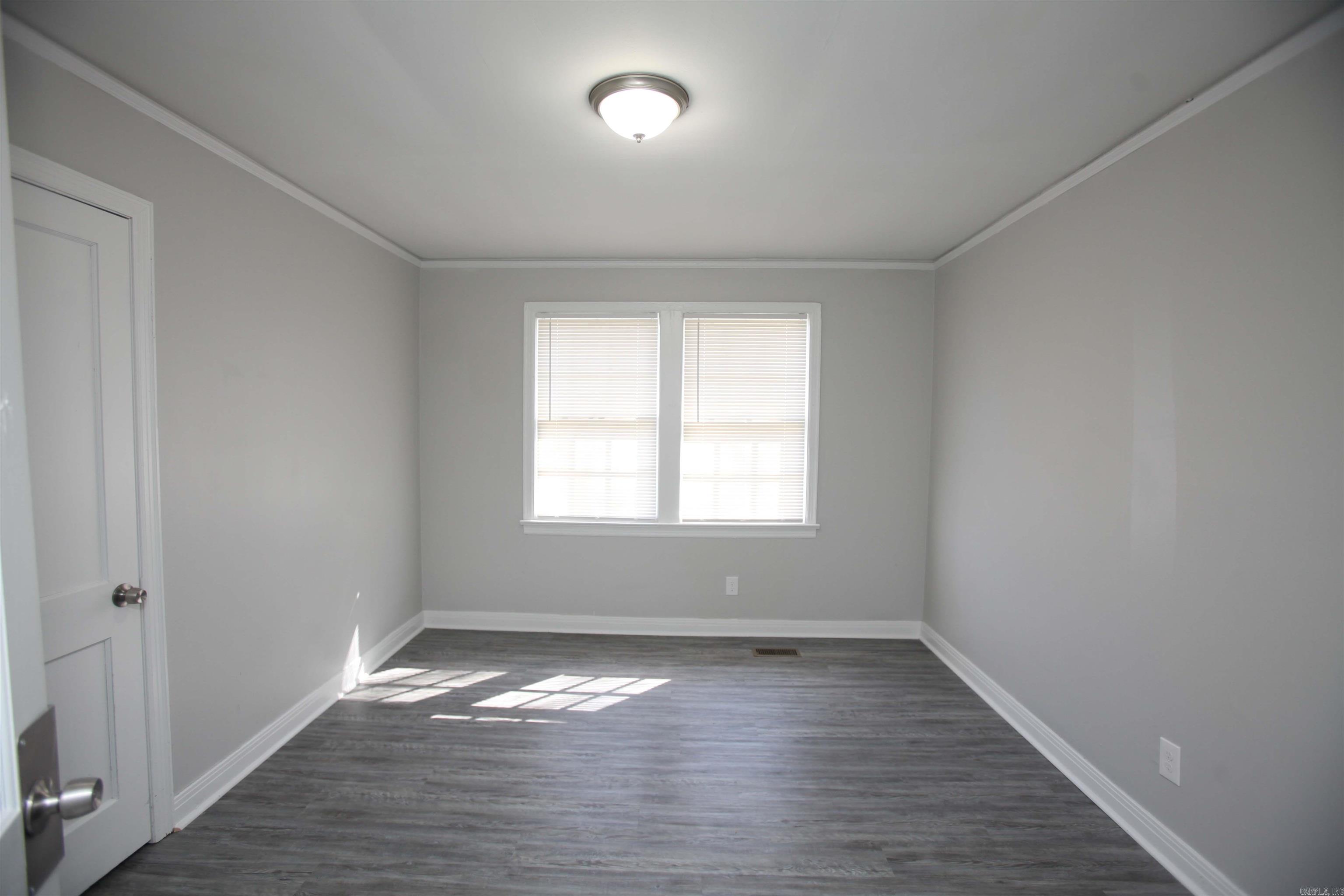 1814 Moss Street B Property Photo 11