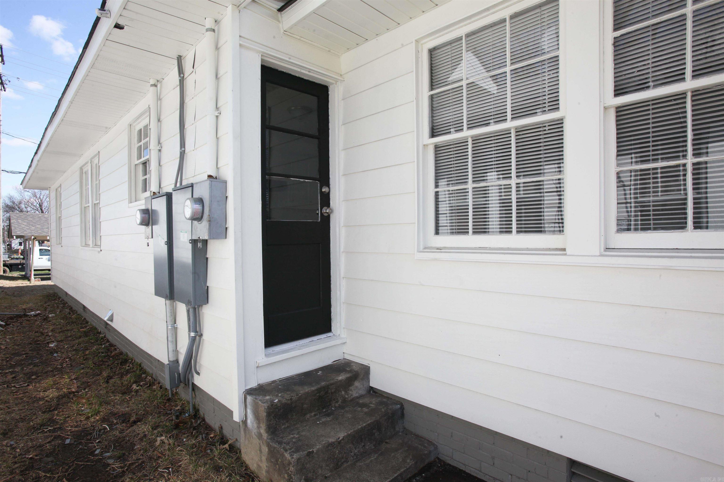1814 Moss Street B Property Photo 12