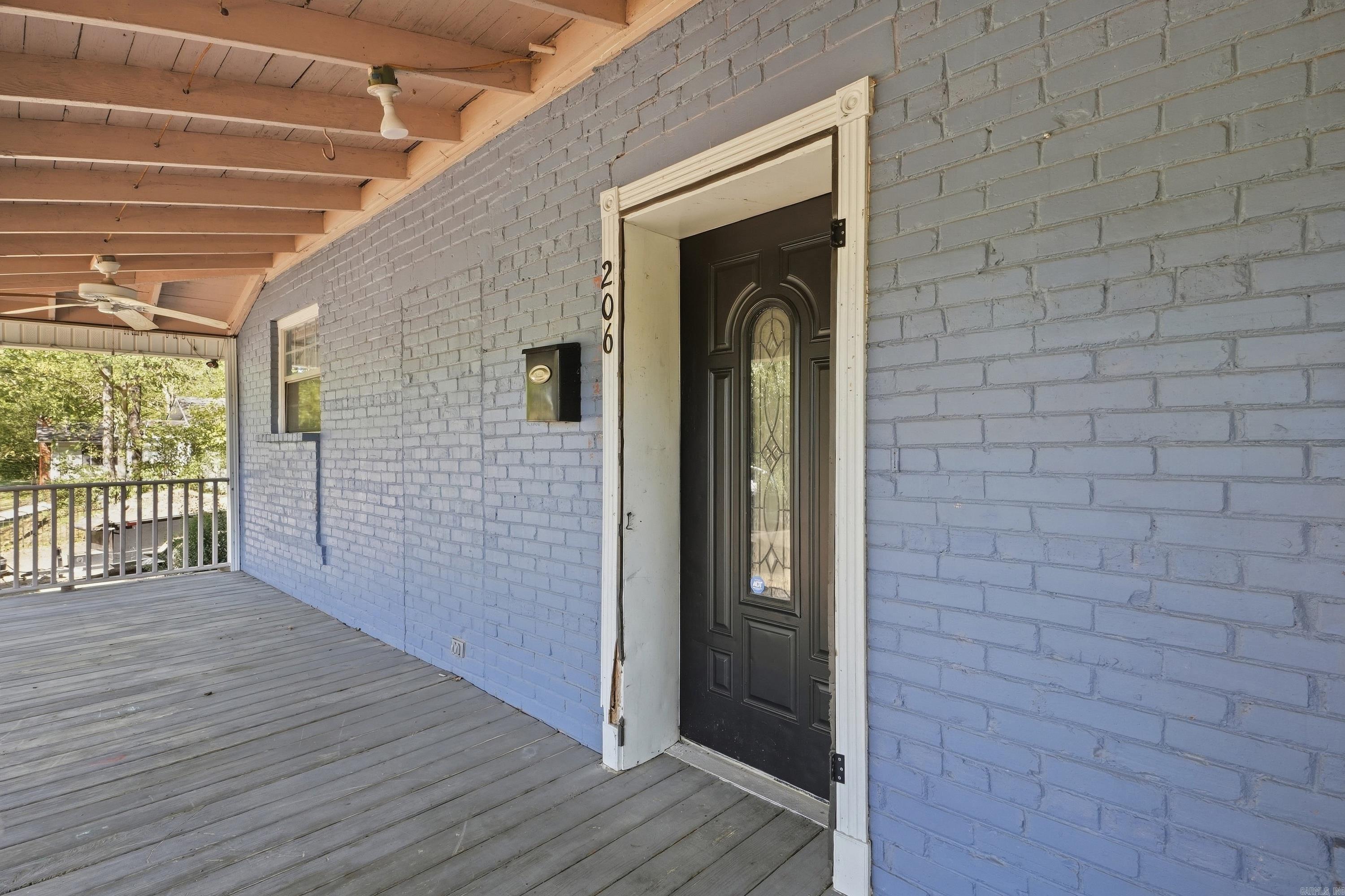 206 W Sugarloaf Street Property Photo 20