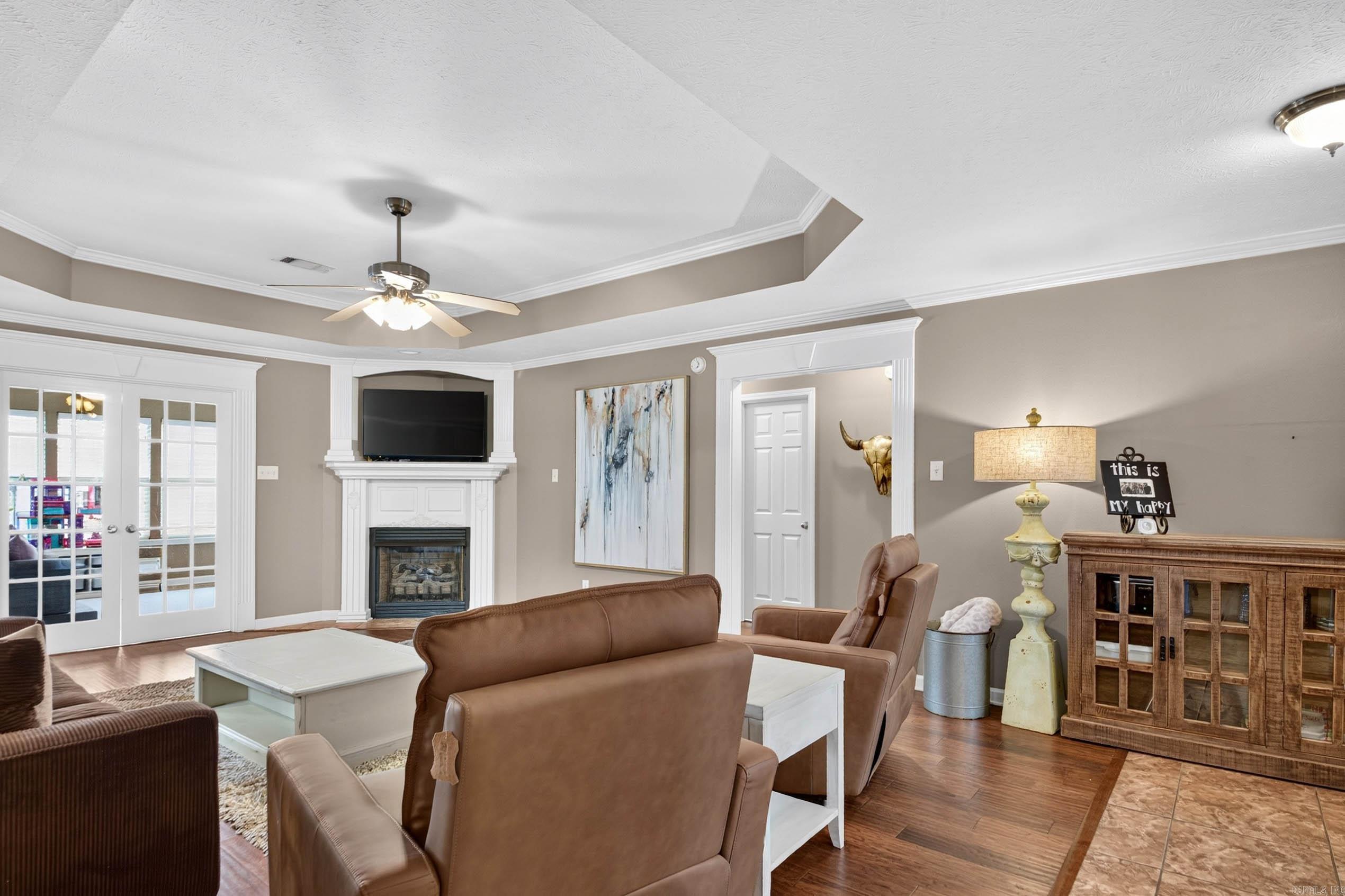 2424 Canterbury Lane Property Photo 6