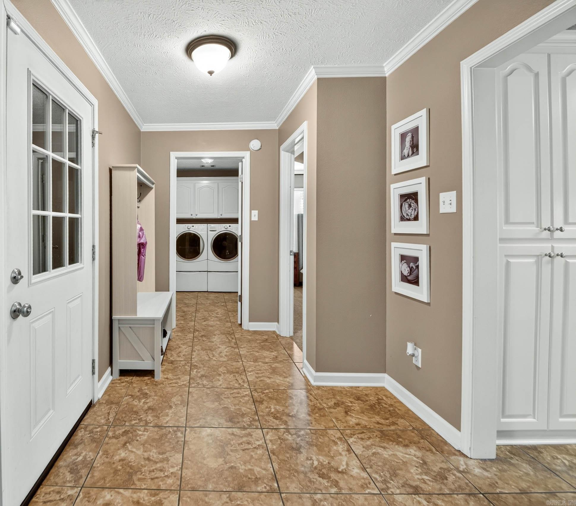 2424 Canterbury Lane Property Photo 16