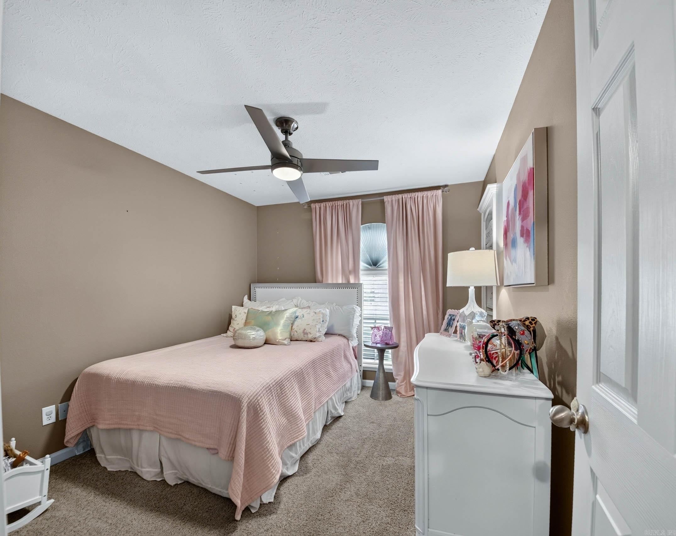 2424 Canterbury Lane Property Photo 26