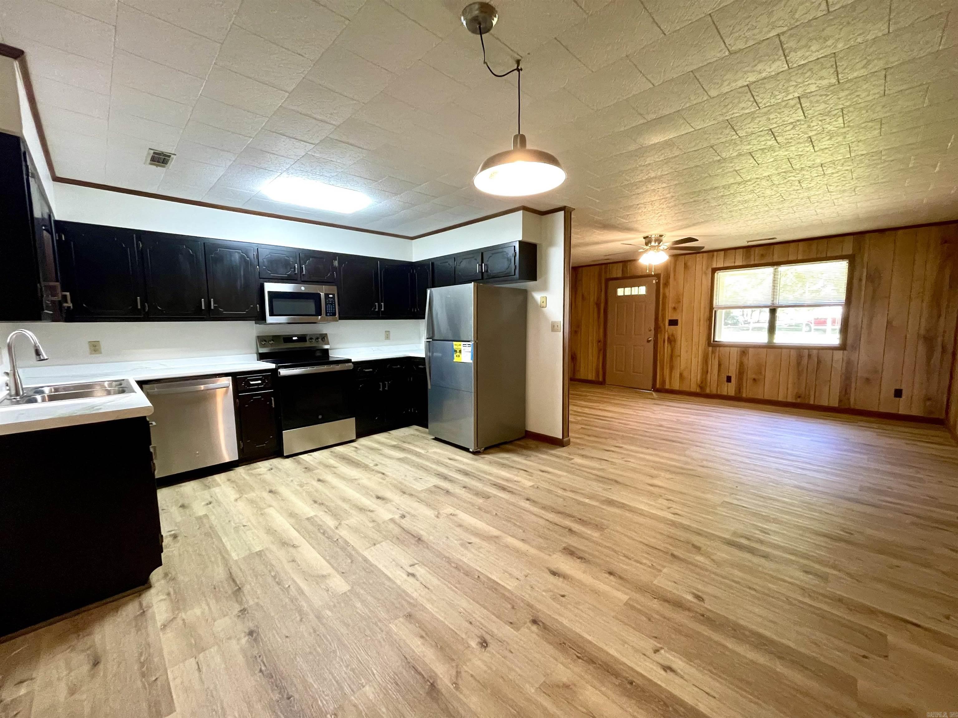 119 Burton Street Property Photo 12