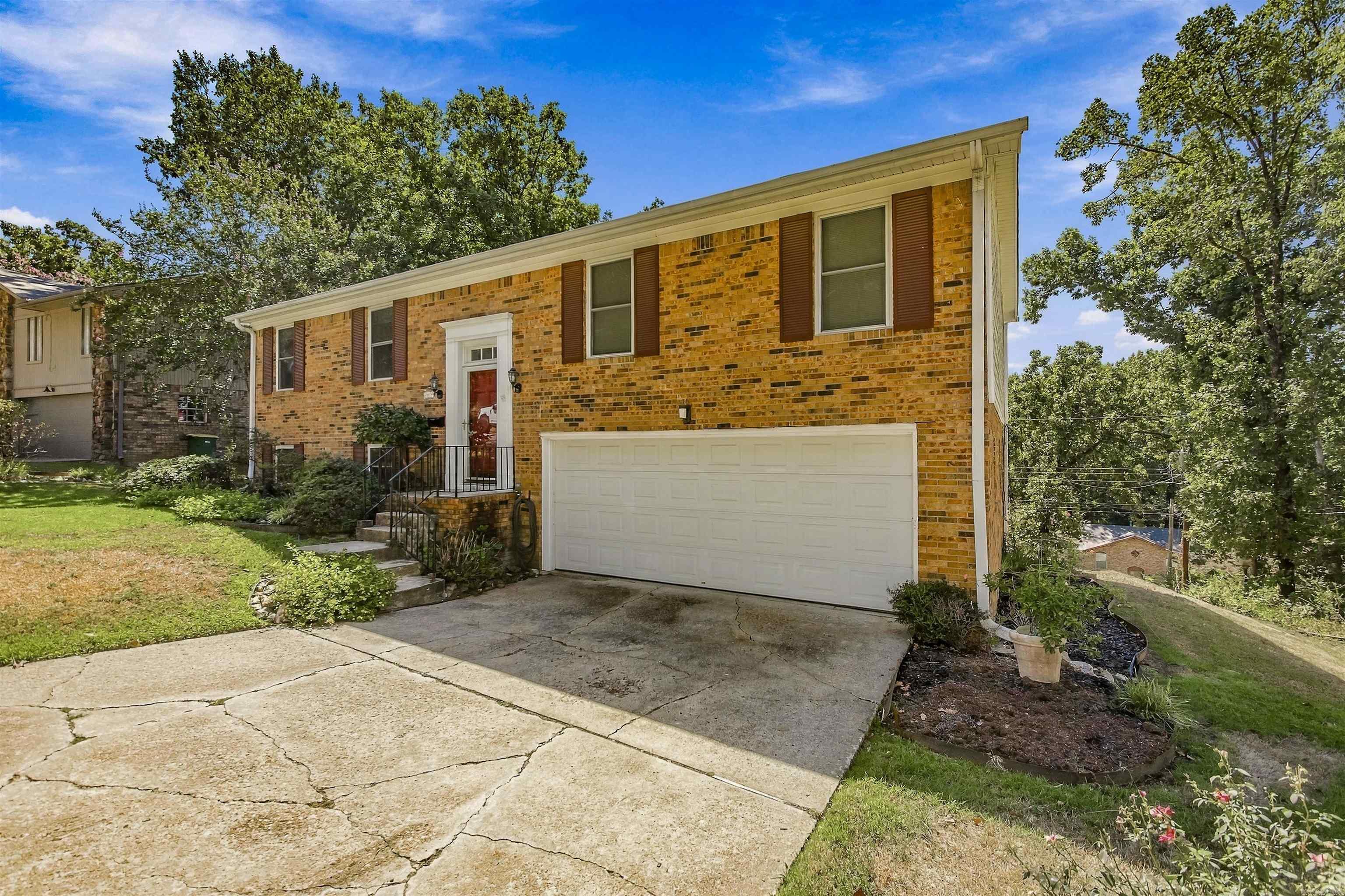 47 Flintwood Property Photo 3