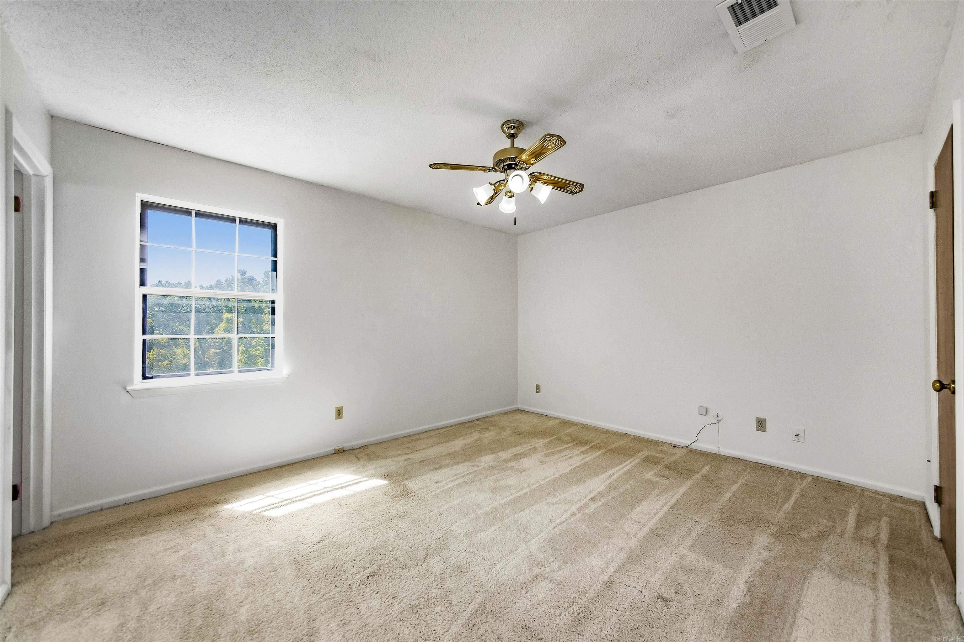 47 Flintwood Property Photo 17