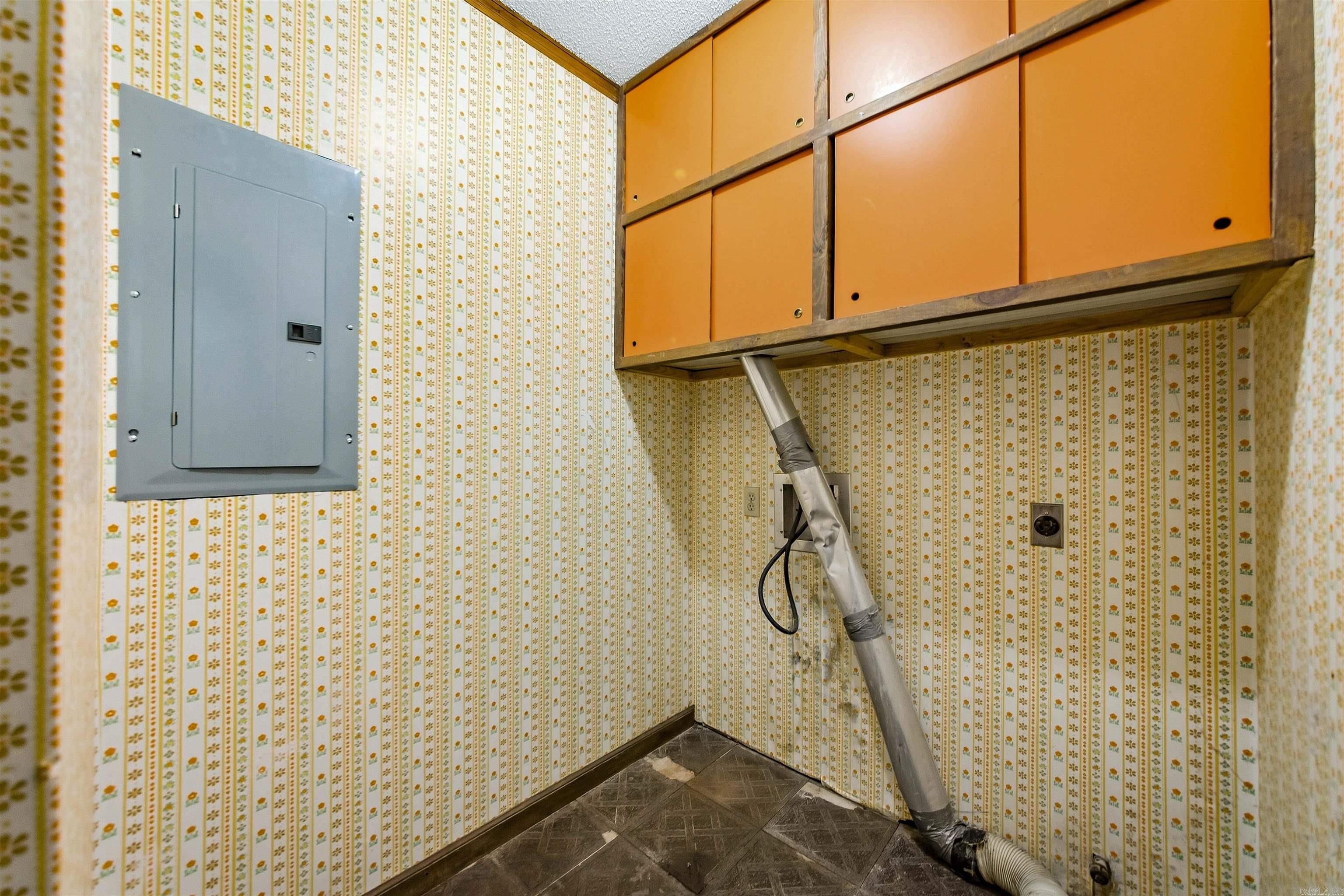 47 Flintwood Property Photo 32