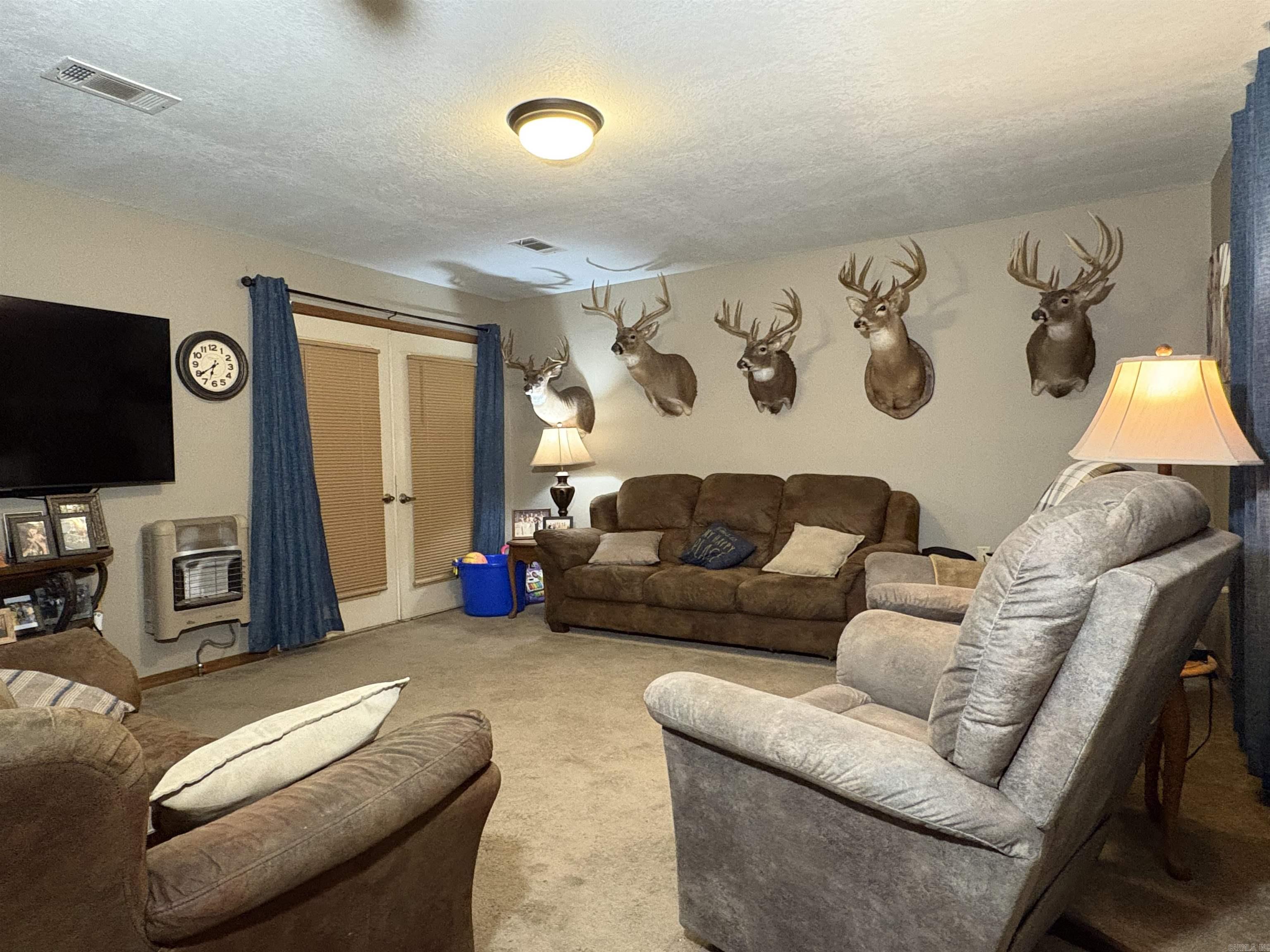 1440 Central Road Property Photo 13