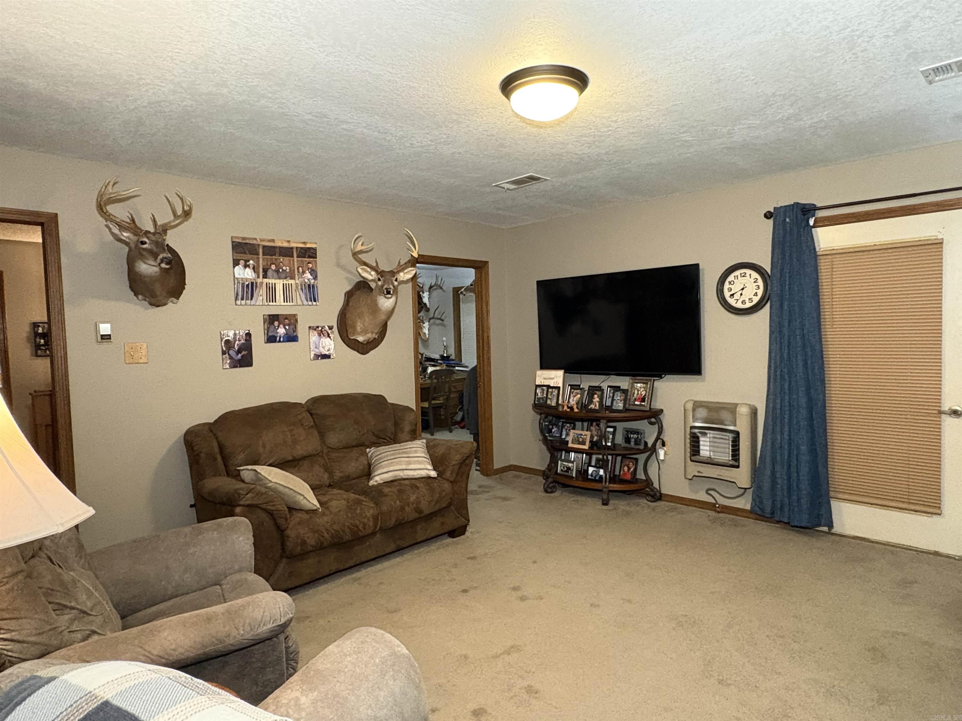 1440 Central Road Property Photo 14
