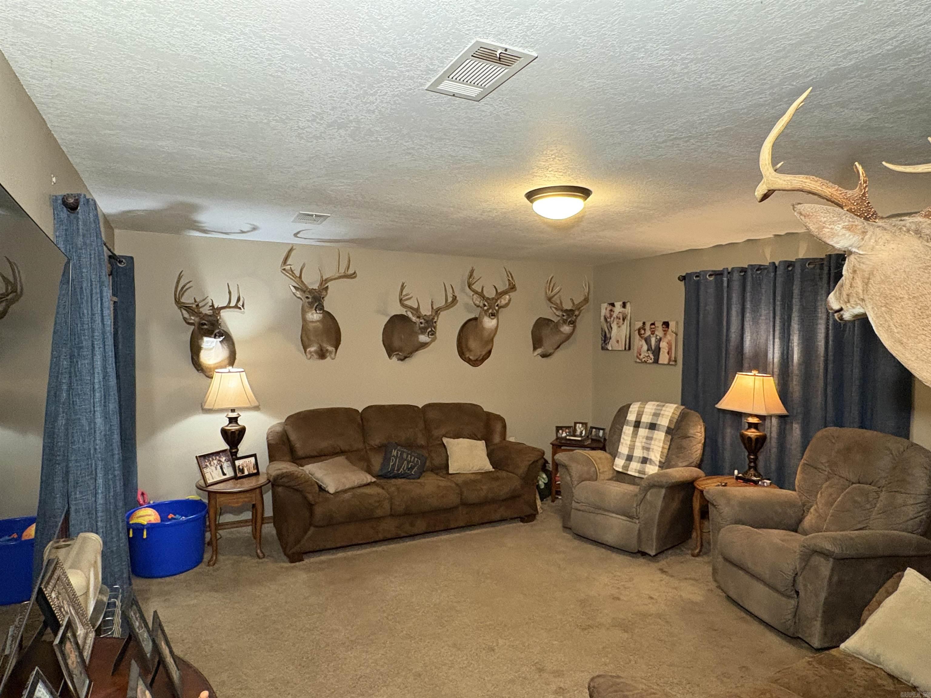 1440 Central Road Property Photo 15