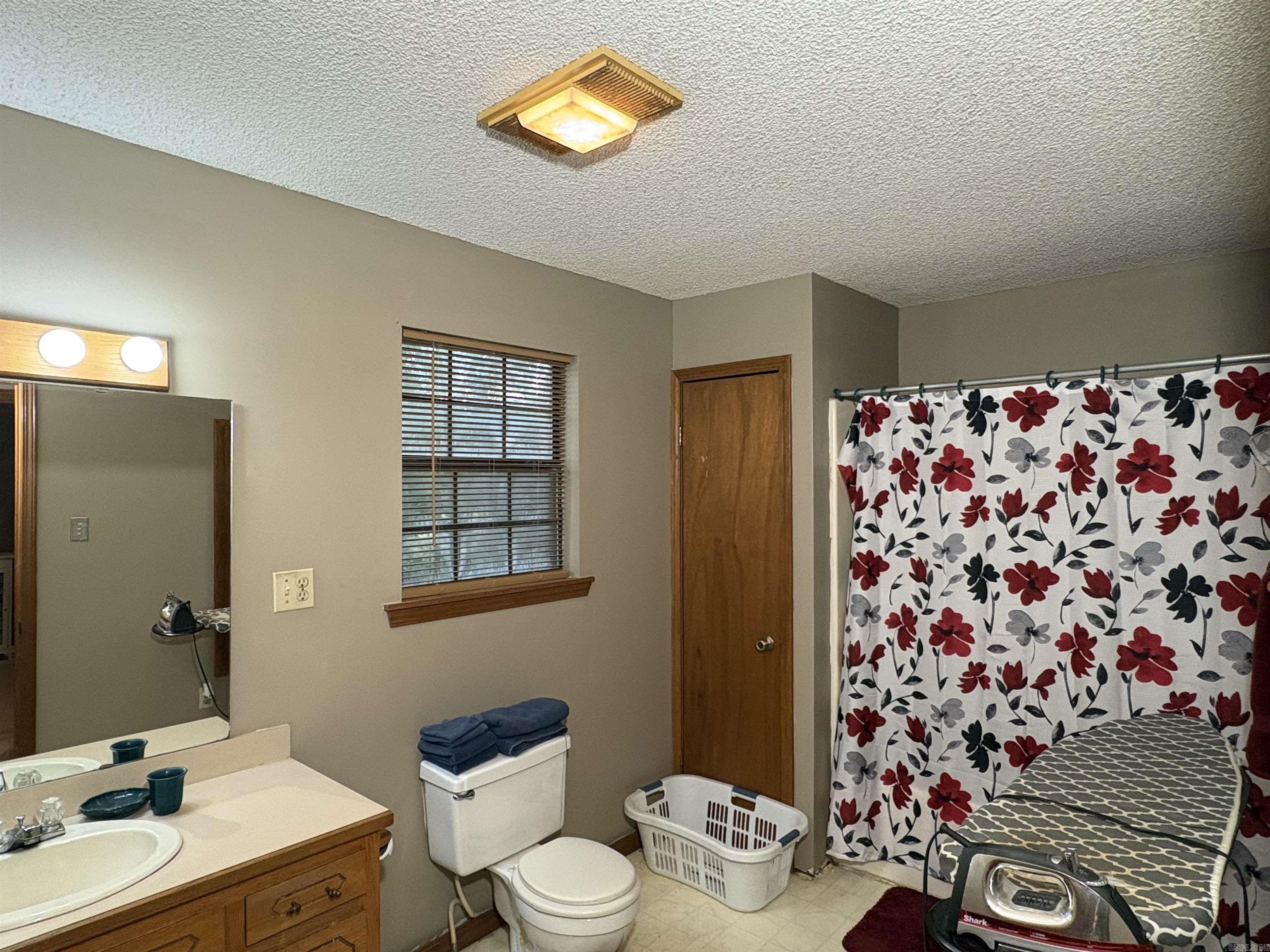 1440 Central Road Property Photo 27
