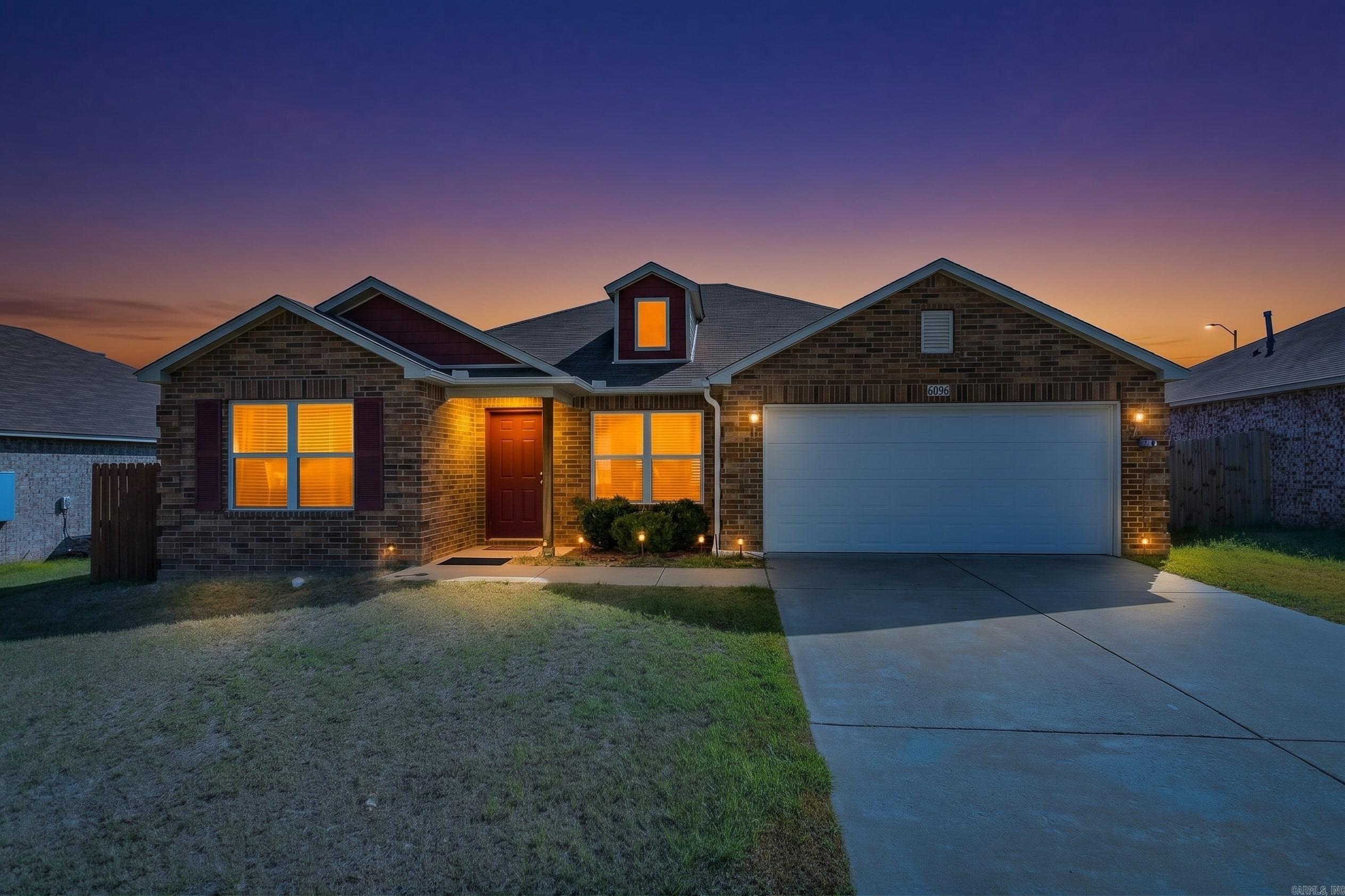 6096 Saddle Hill Drive Property Photo 2