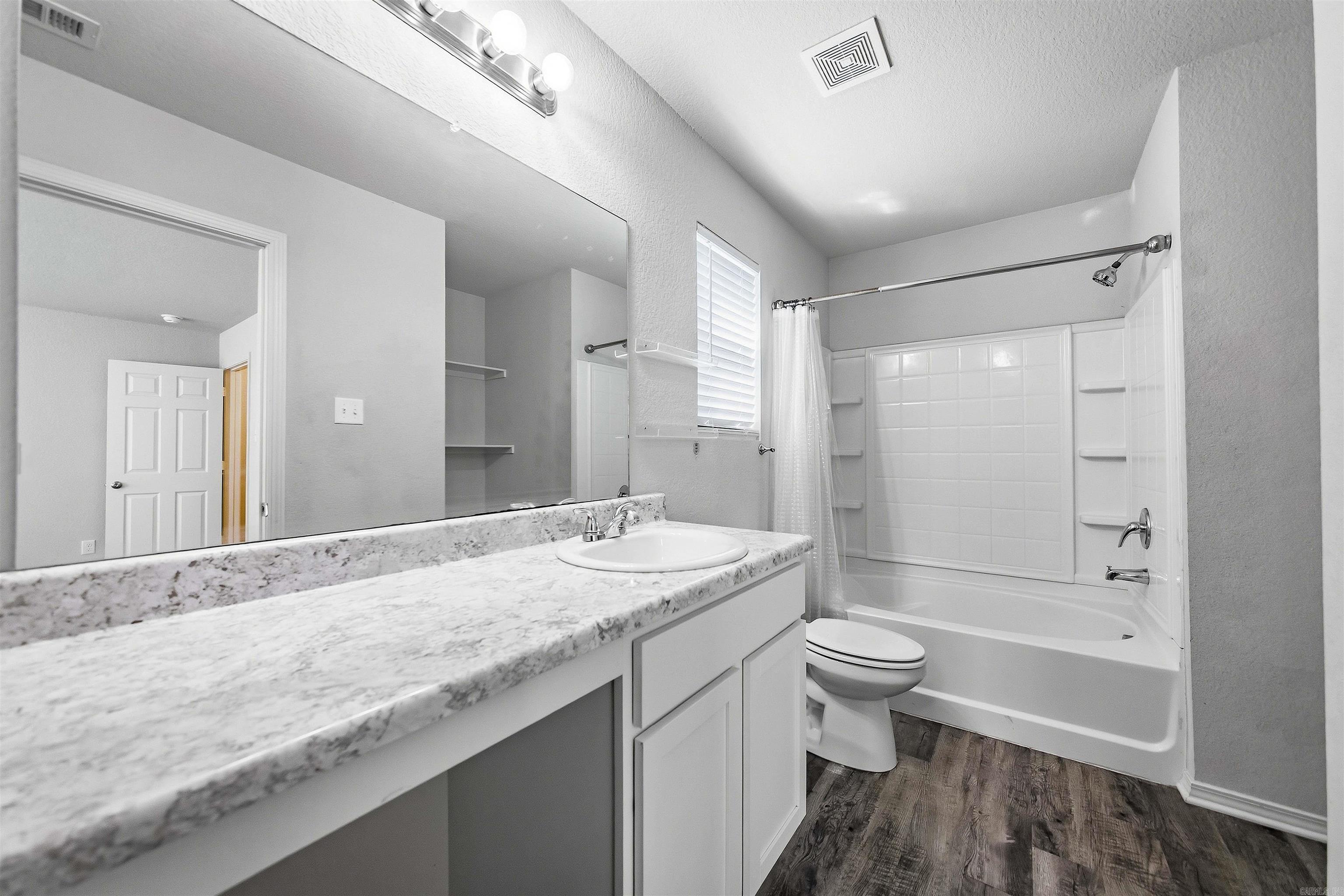 6096 Saddle Hill Drive Property Photo 13